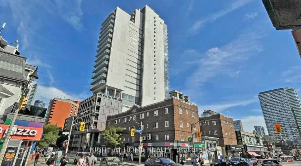81 Wellesley Street E, #607