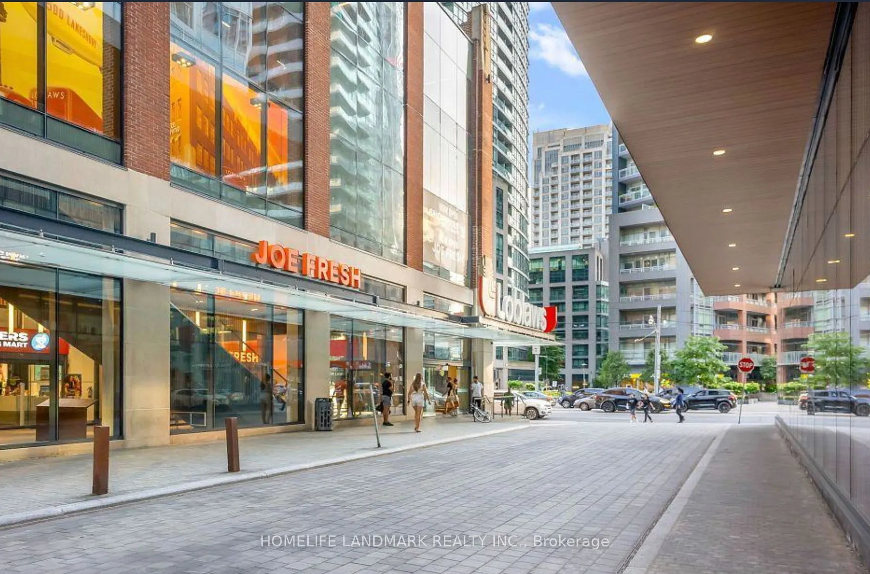 19 Bathurst Street, #911