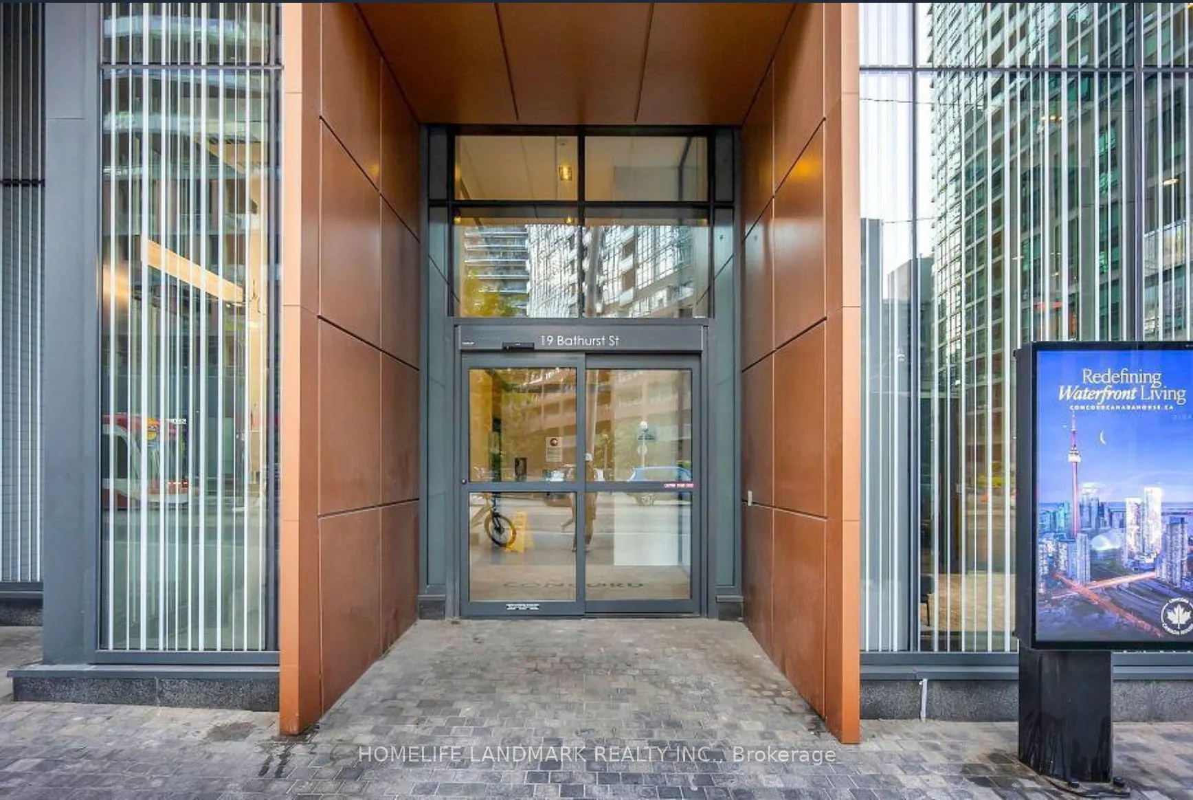 19 Bathurst Street, #911