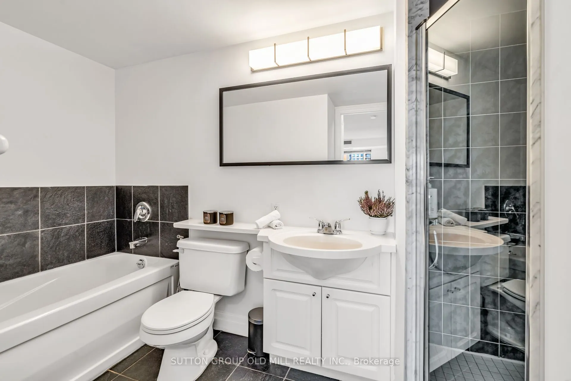 188 Doris Avenue, #1705