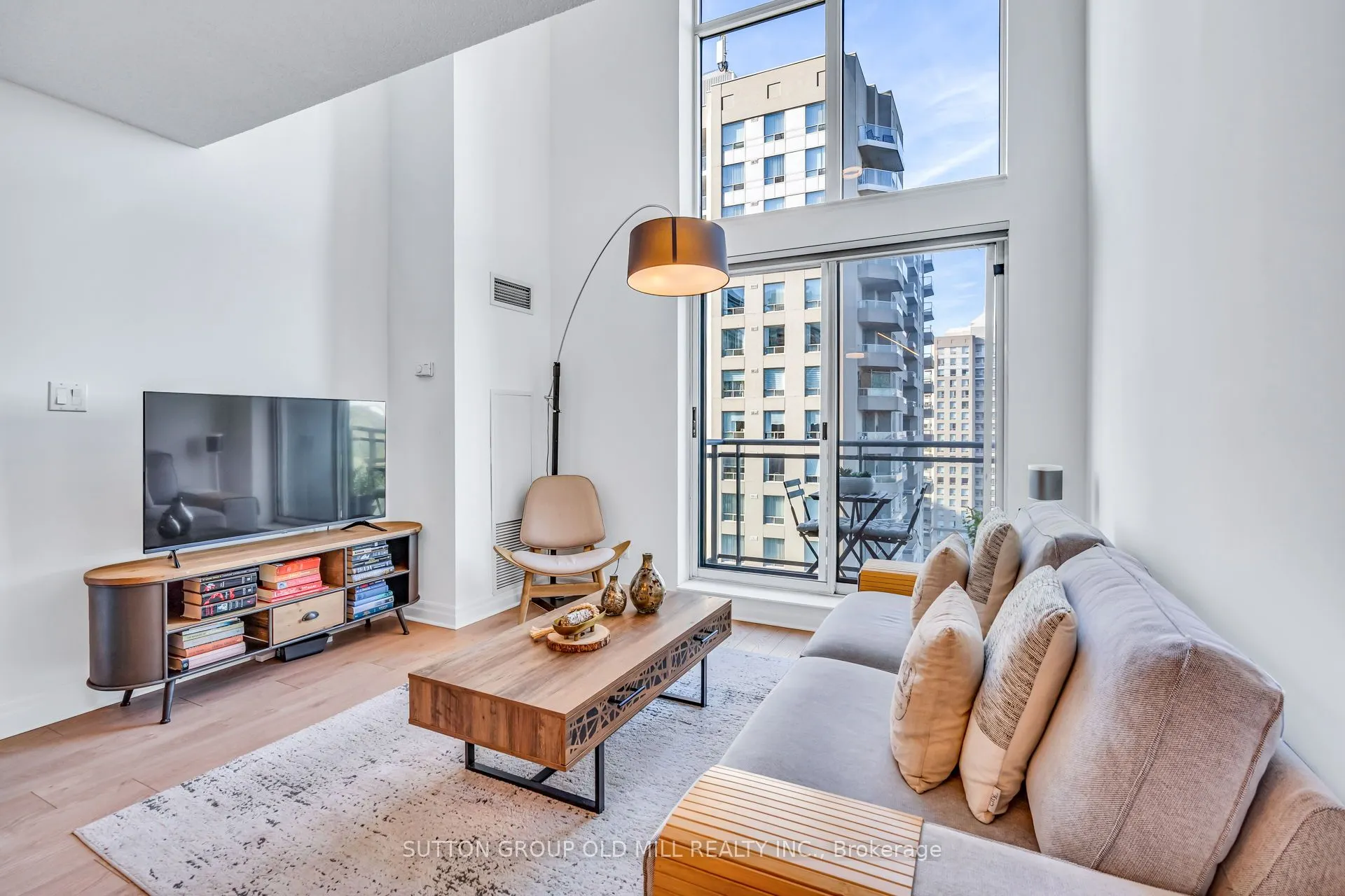 188 Doris Avenue, #1705