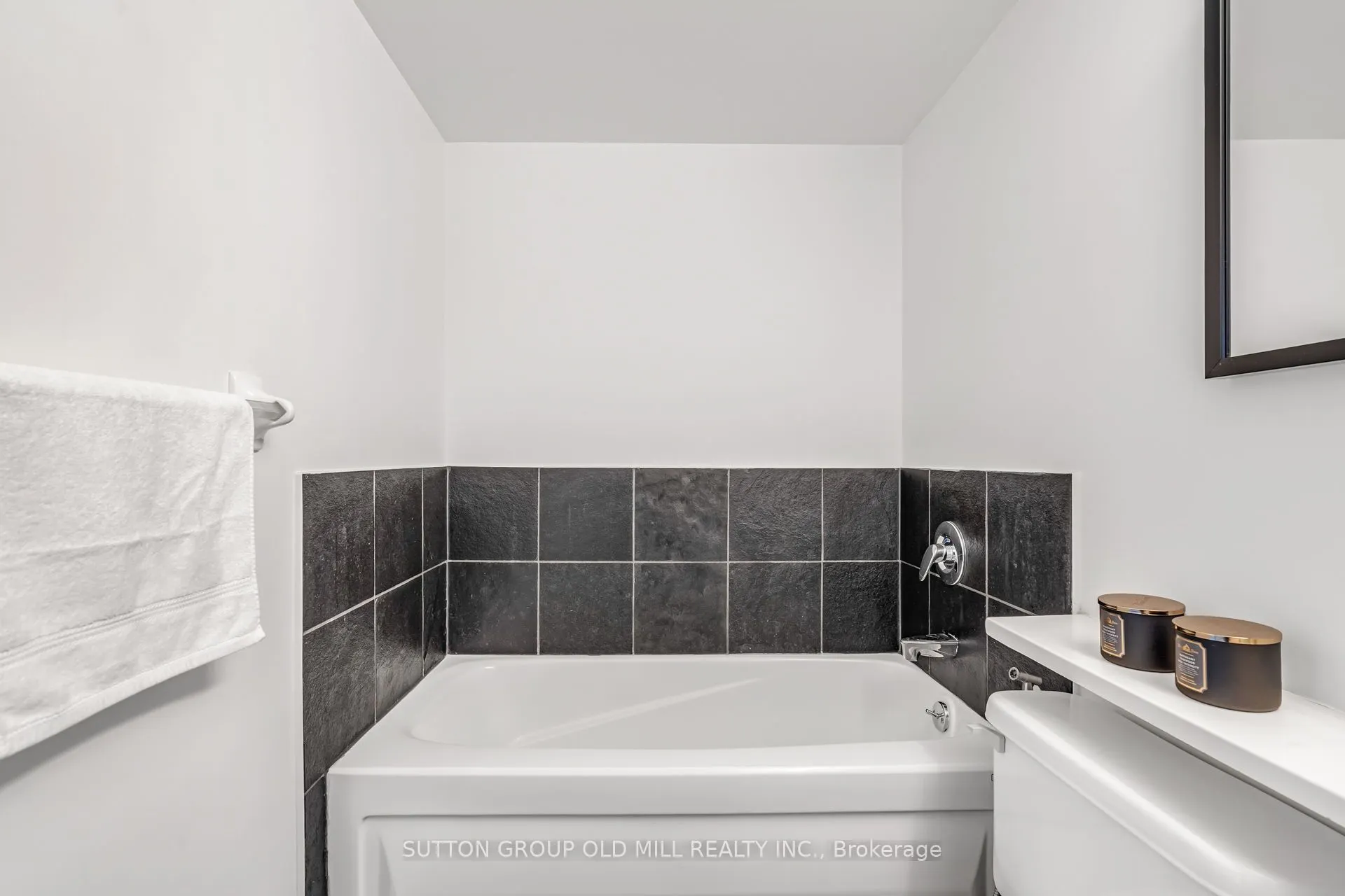 188 Doris Avenue, #1705