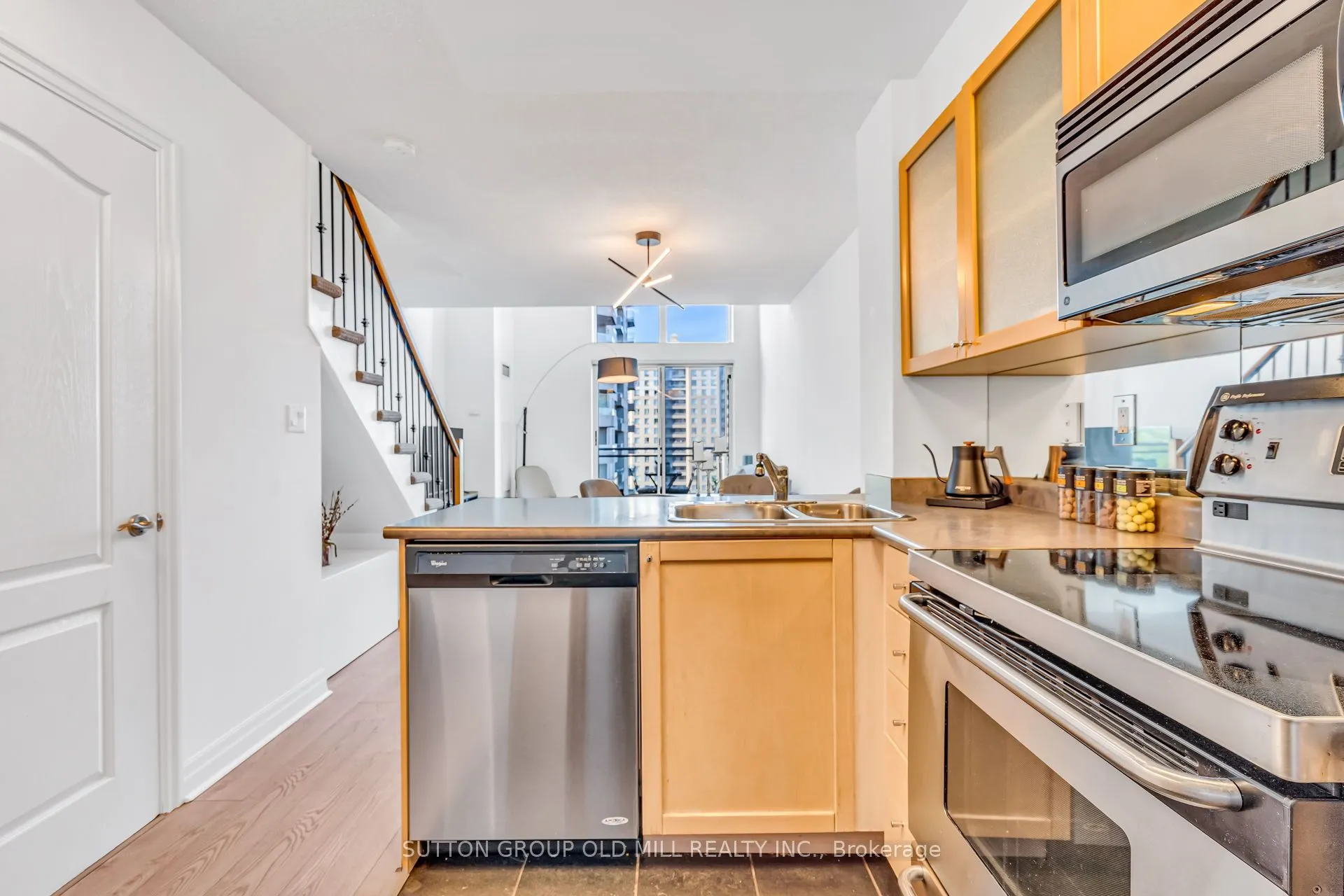188 Doris Avenue, #1705