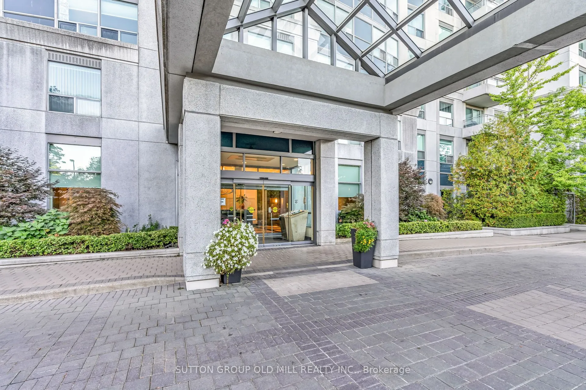 188 Doris Avenue, #1705