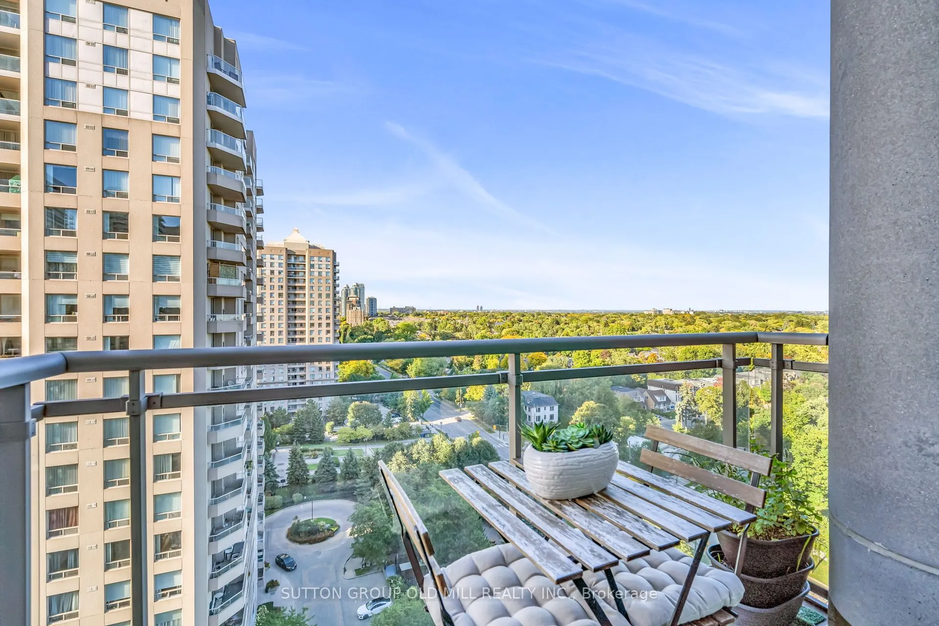 188 Doris Avenue, #1705