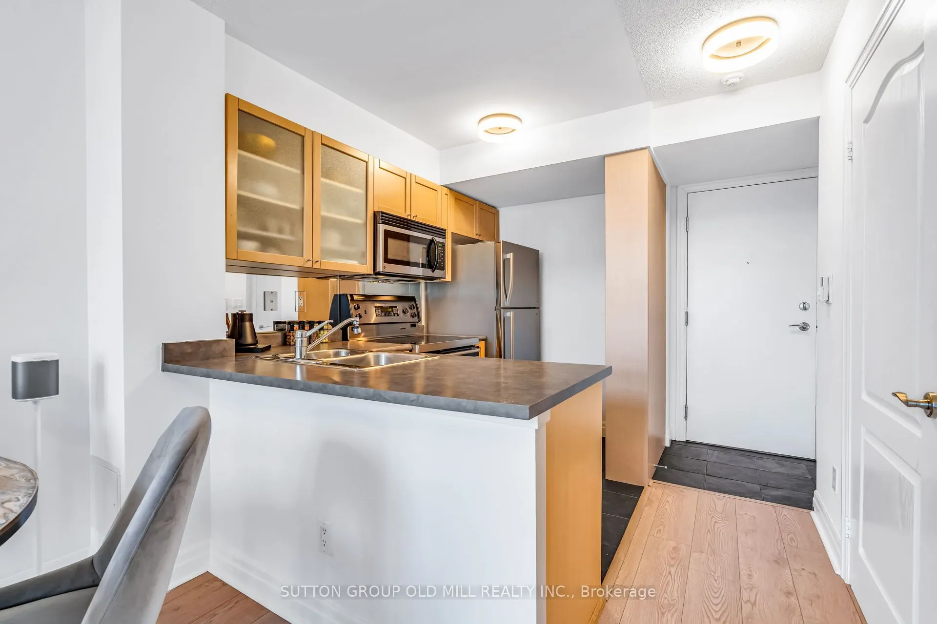 188 Doris Avenue, #1705