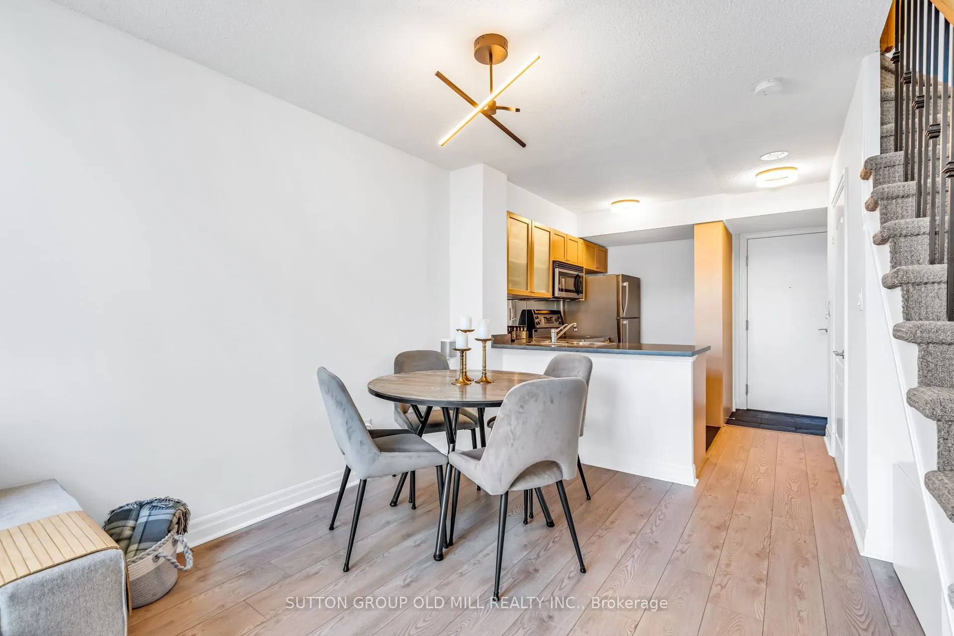 188 Doris Avenue, #1705