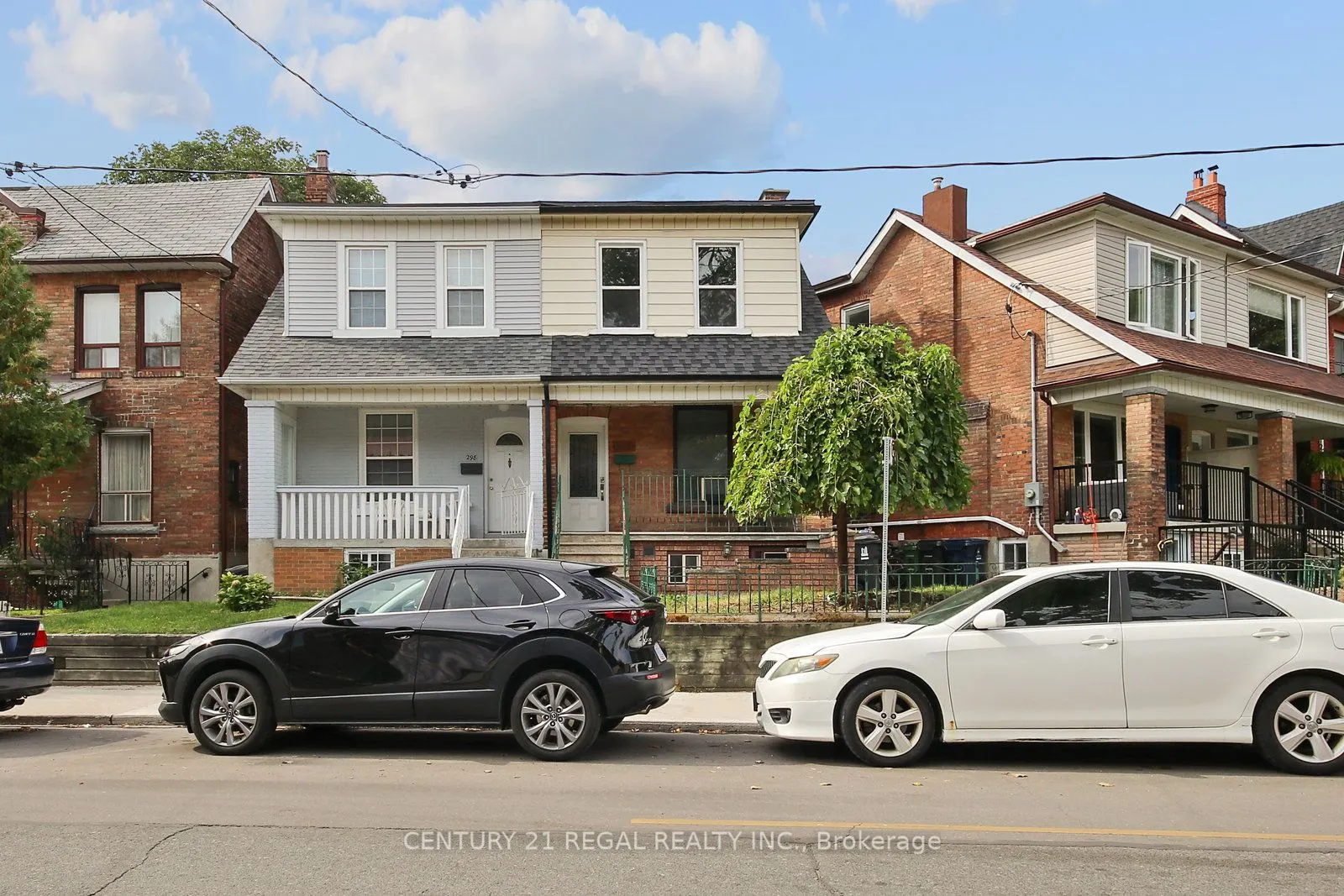 300 Montrose Avenue