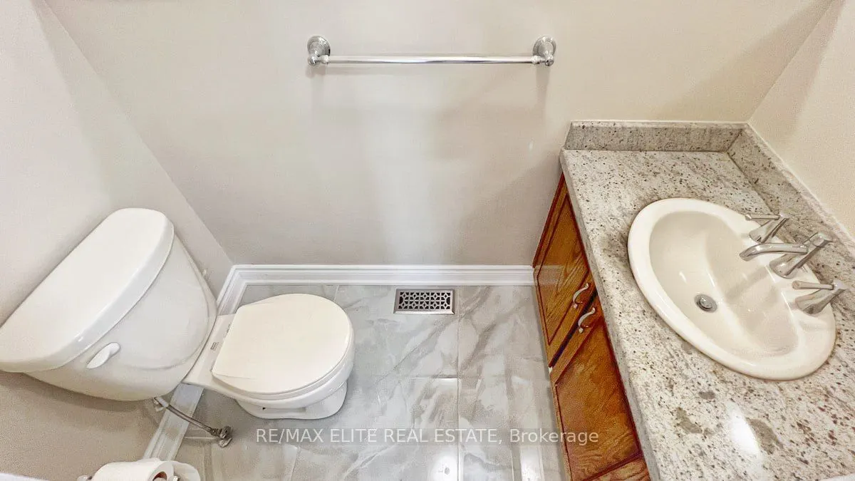 219 Connaught Avenue, #Main