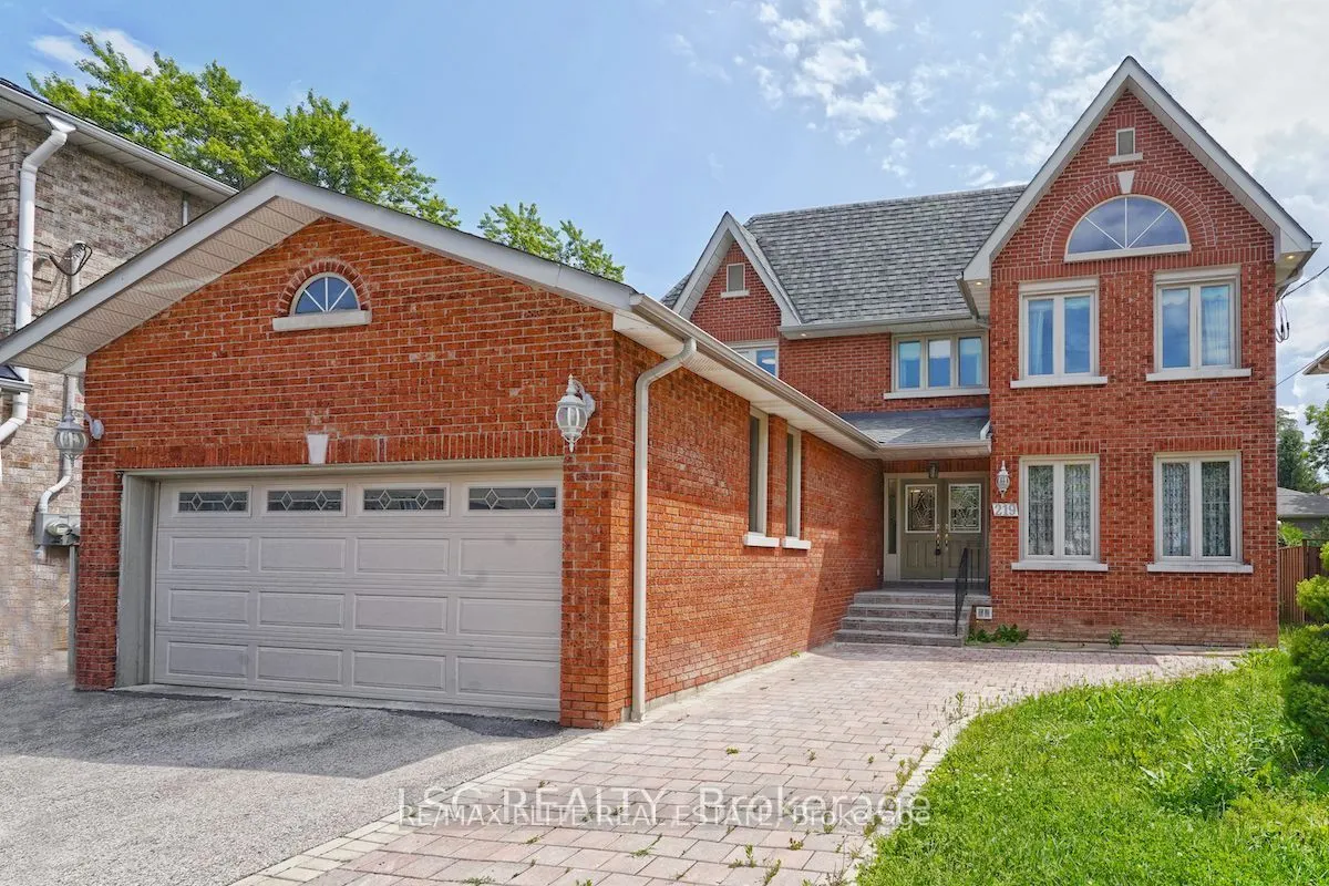 219 Connaught Avenue, #Main