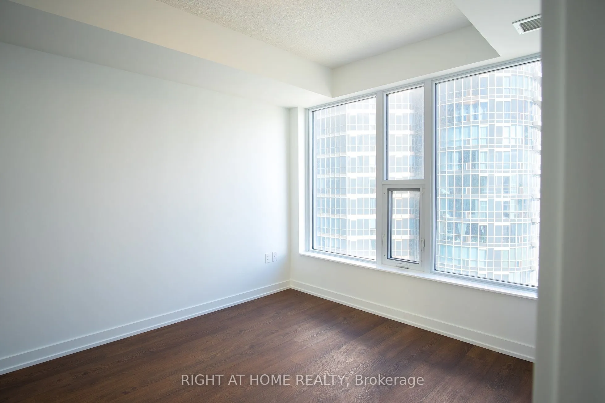 10 York St Street, #2709