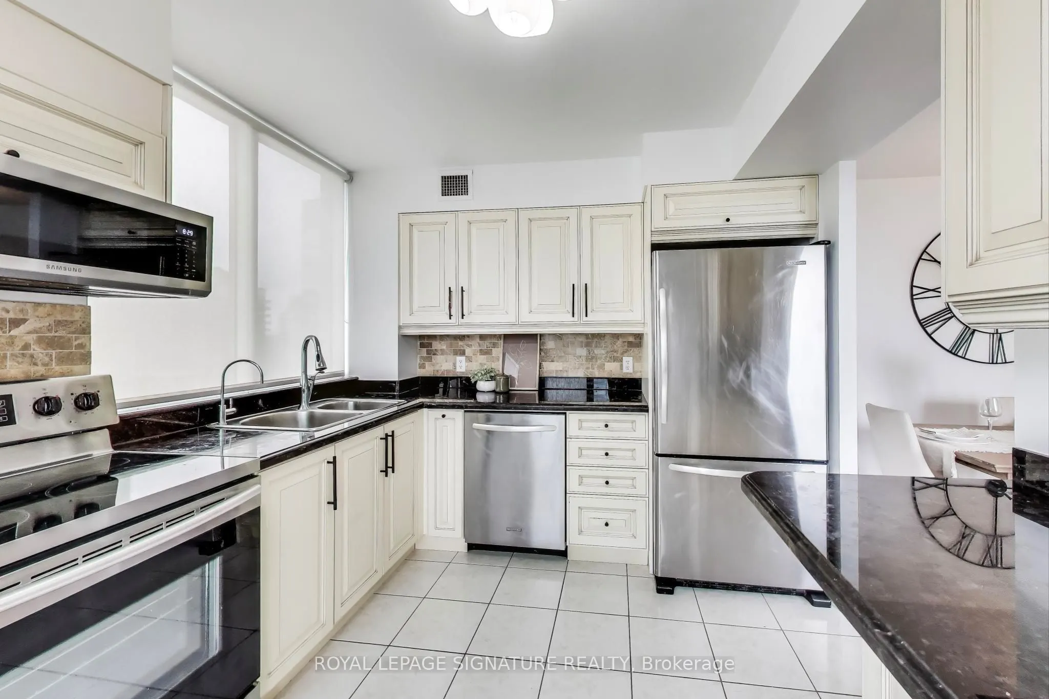 256 Doris Avenue, #1610