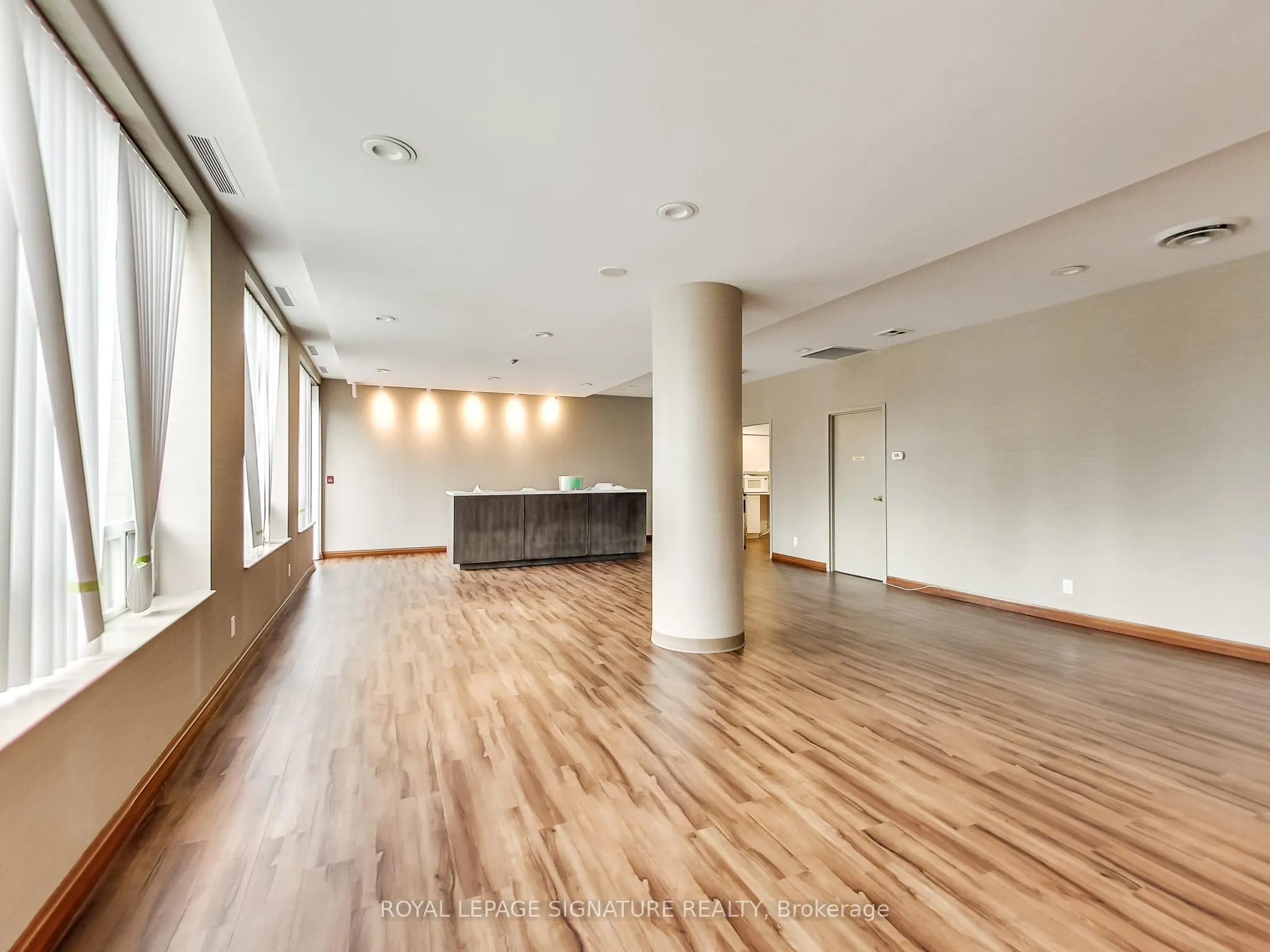 256 Doris Avenue, #1610