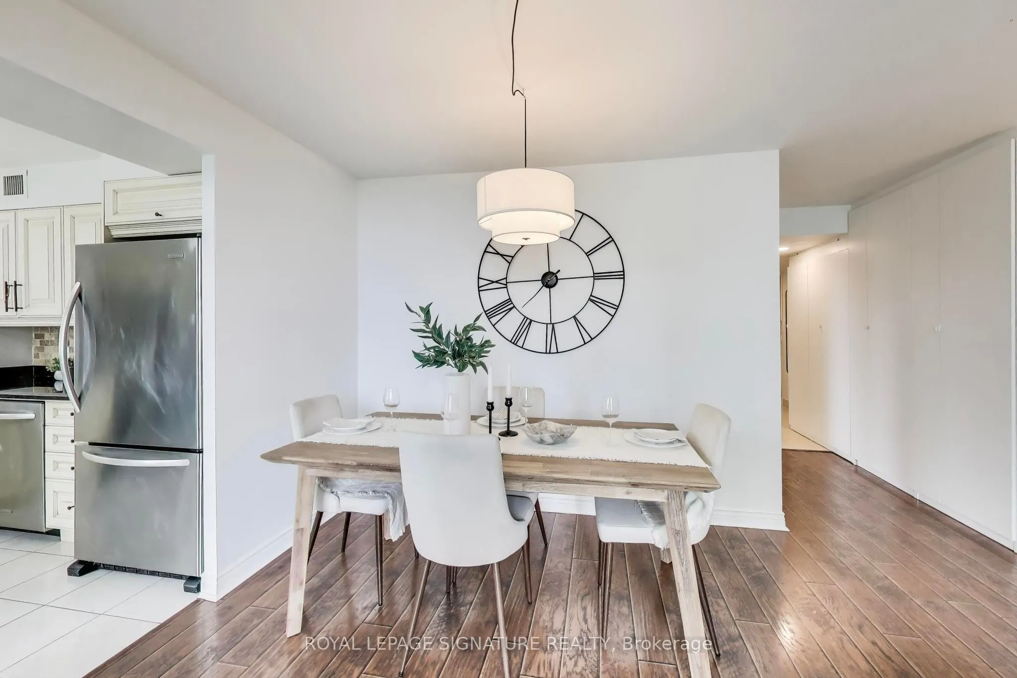 256 Doris Avenue, #1610