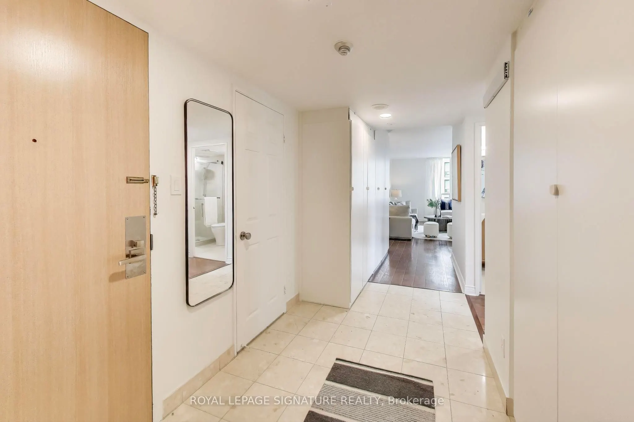 256 Doris Avenue, #1610