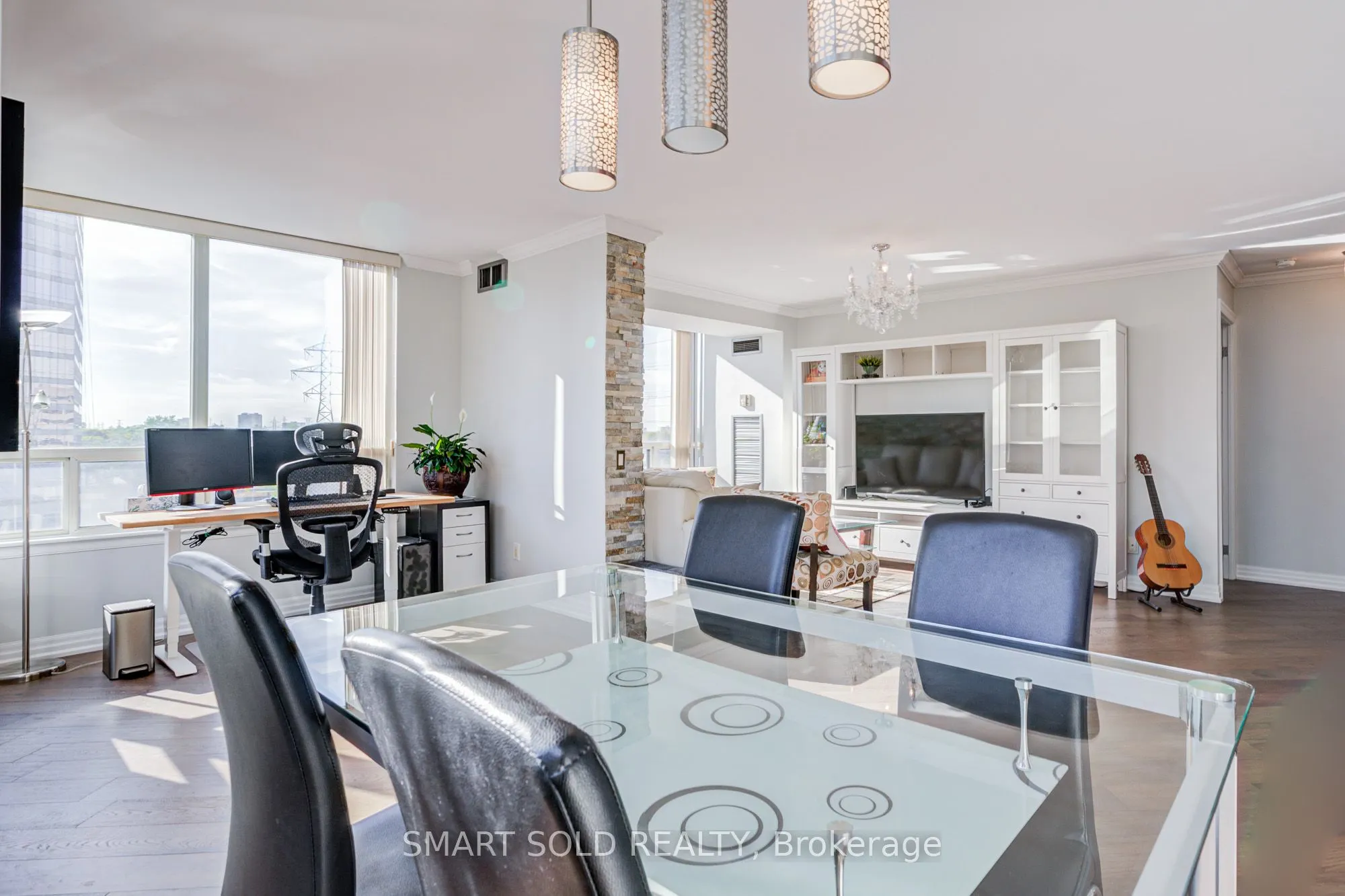 7 Bishop Avenue, #516