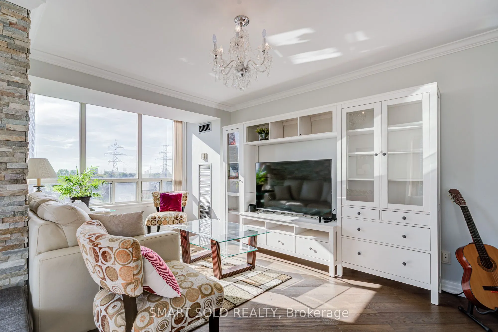 7 Bishop Avenue, #516