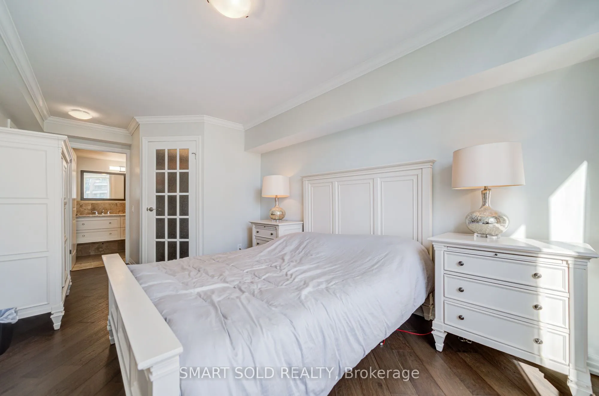 7 Bishop Avenue, #516