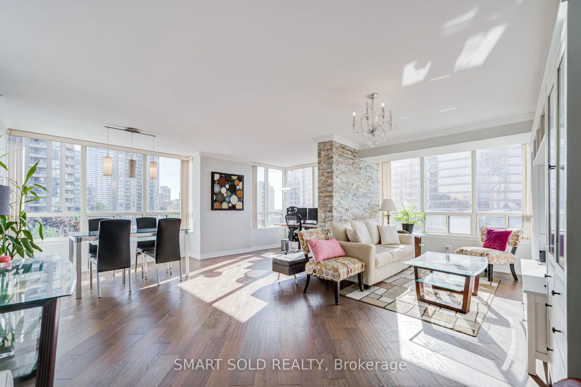7 Bishop Avenue, #516