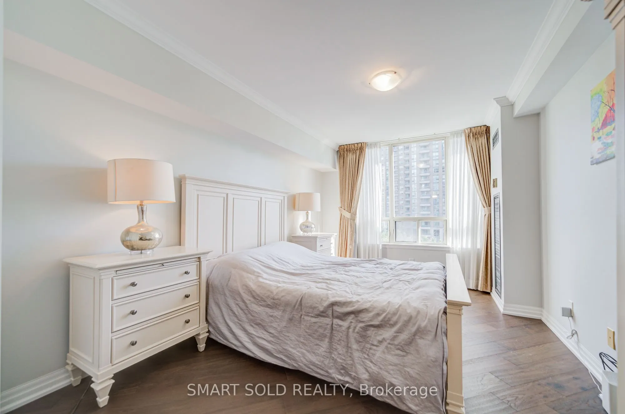 7 Bishop Avenue, #516