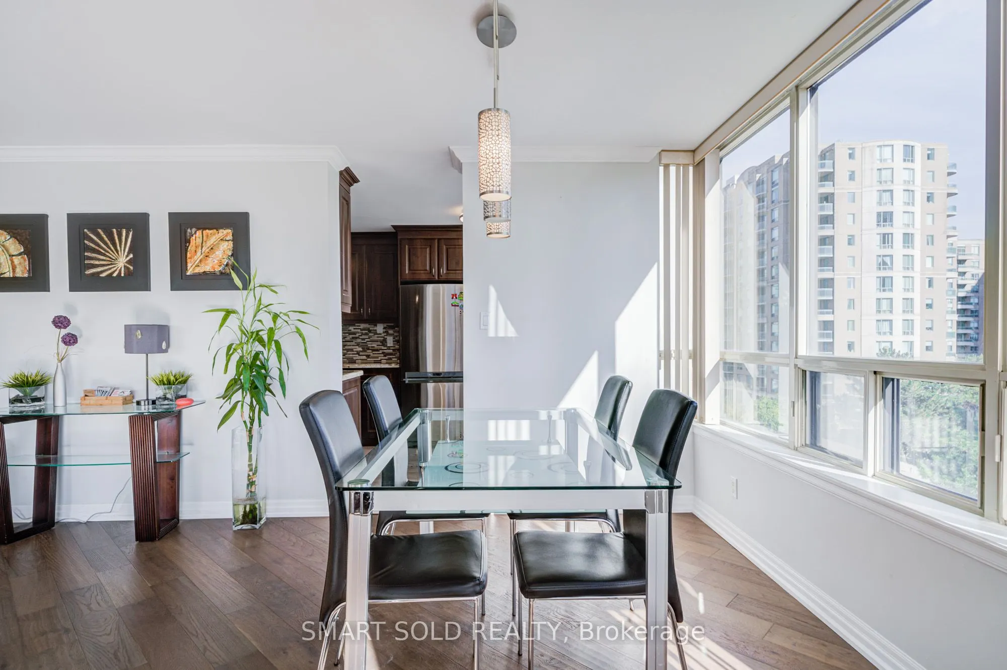 7 Bishop Avenue, #516