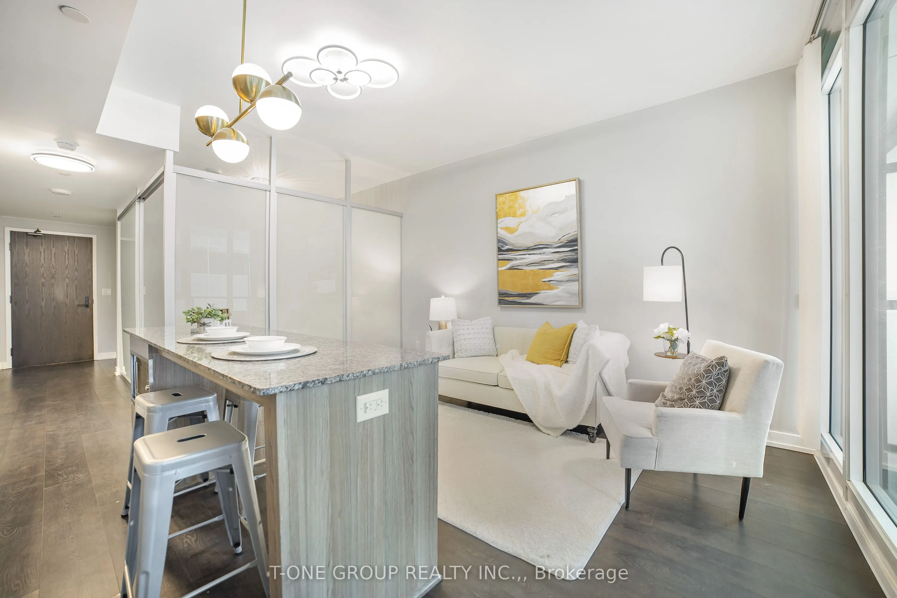 426 University Avenue, #1705