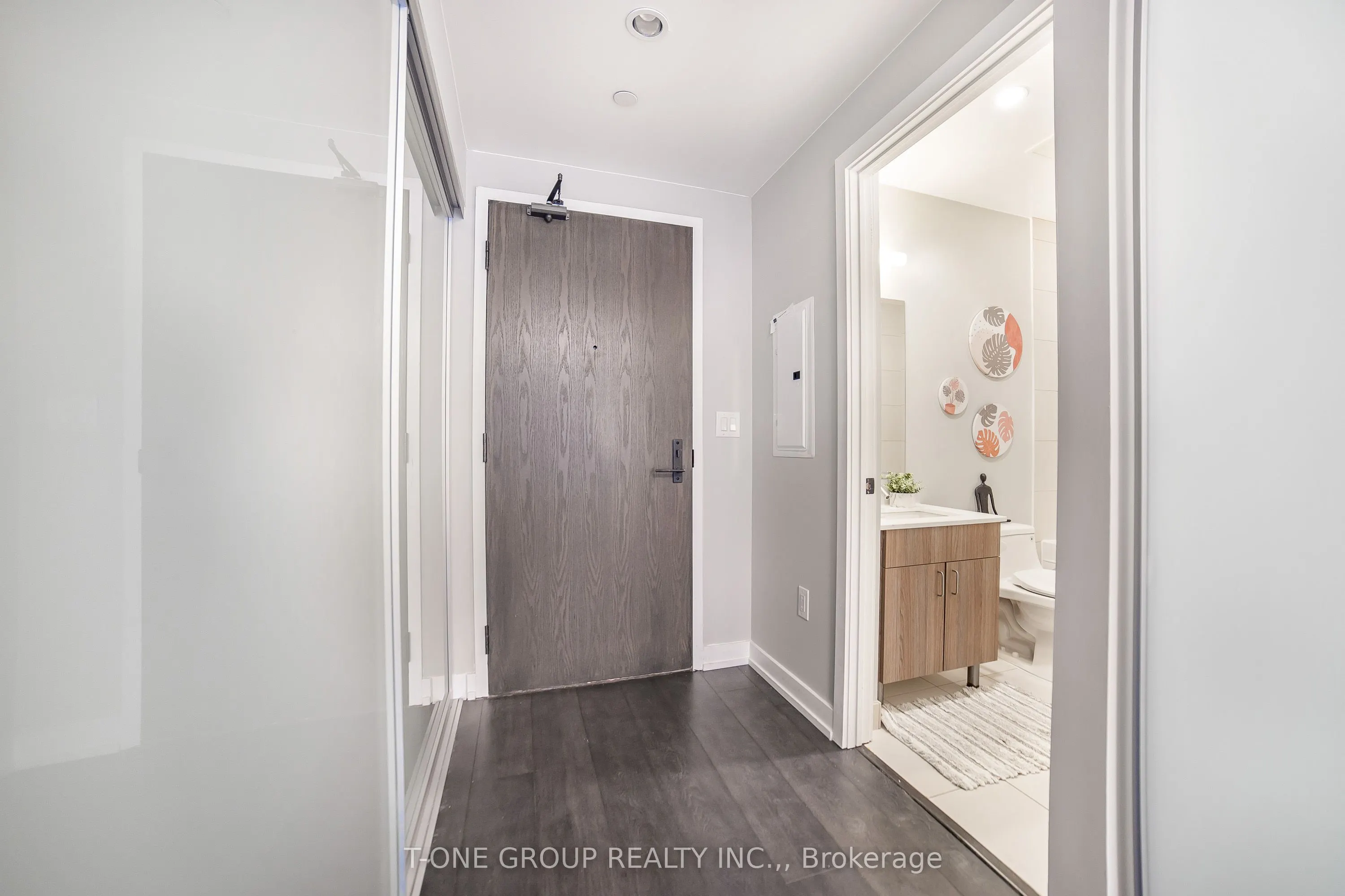 426 University Avenue, #1705