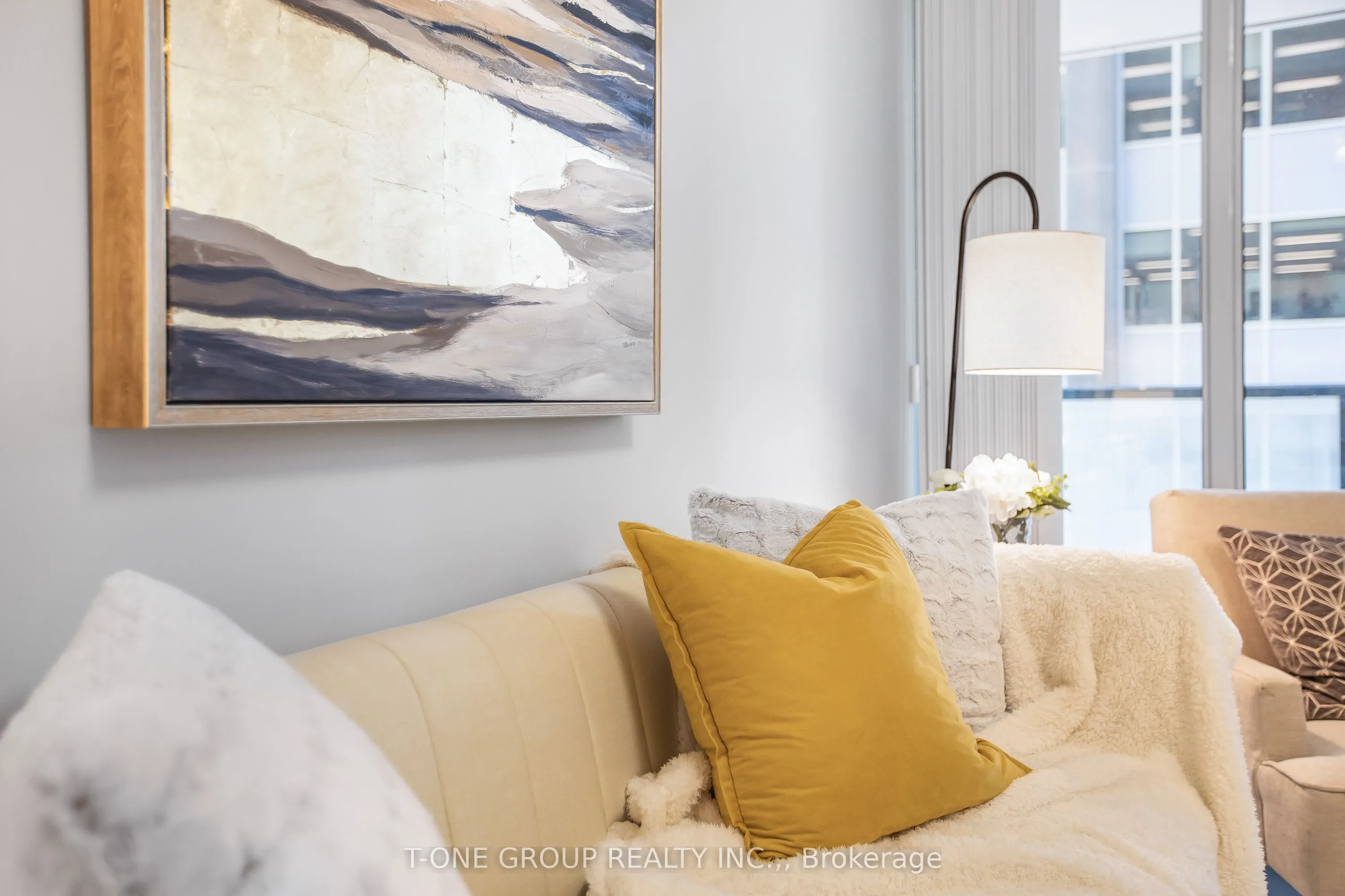 426 University Avenue, #1705