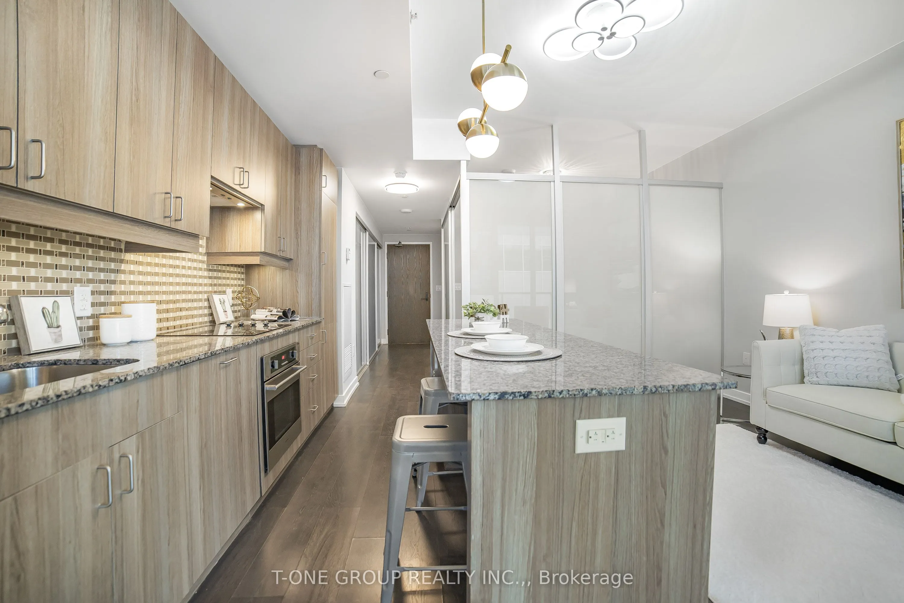 426 University Avenue, #1705
