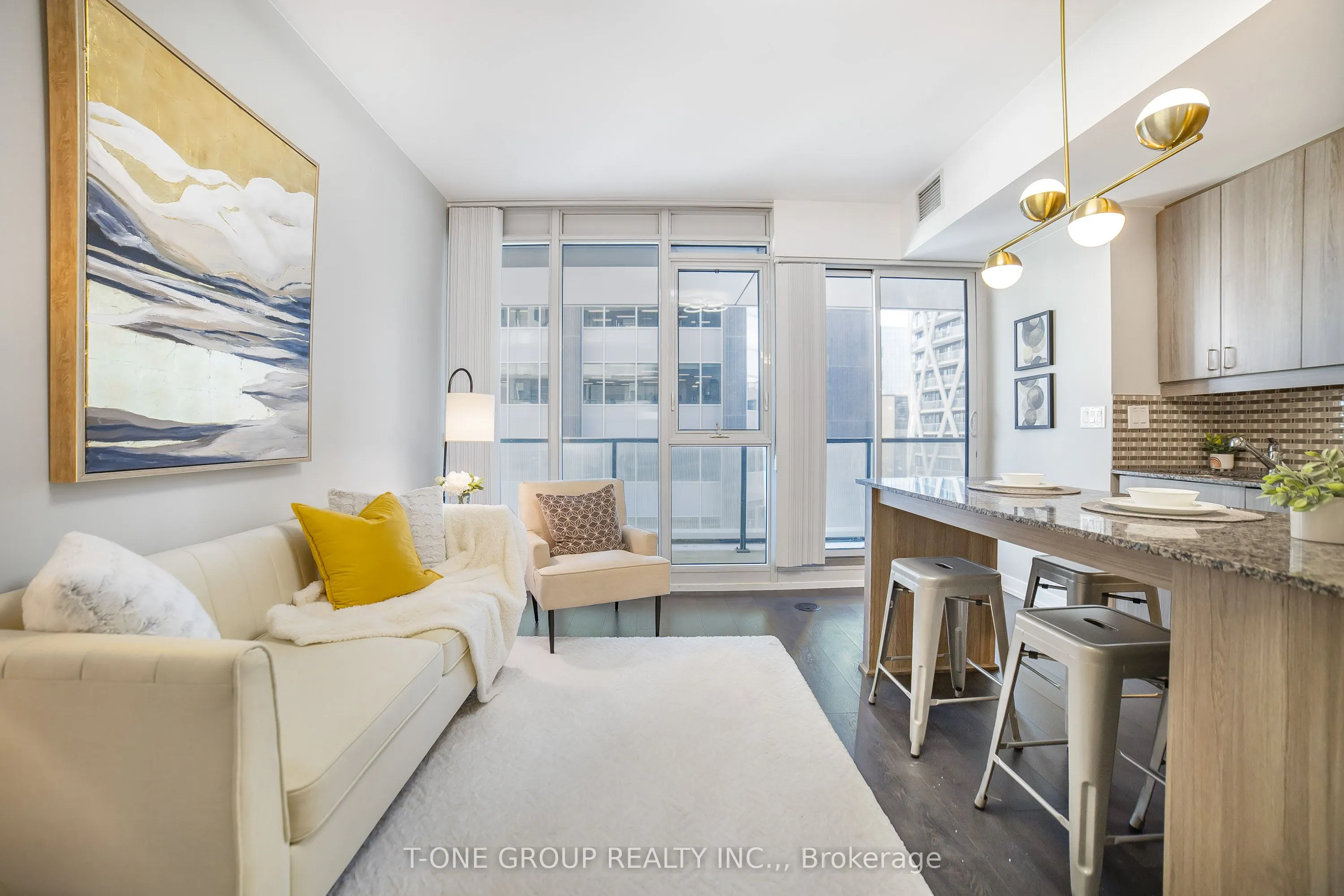 426 University Avenue, #1705