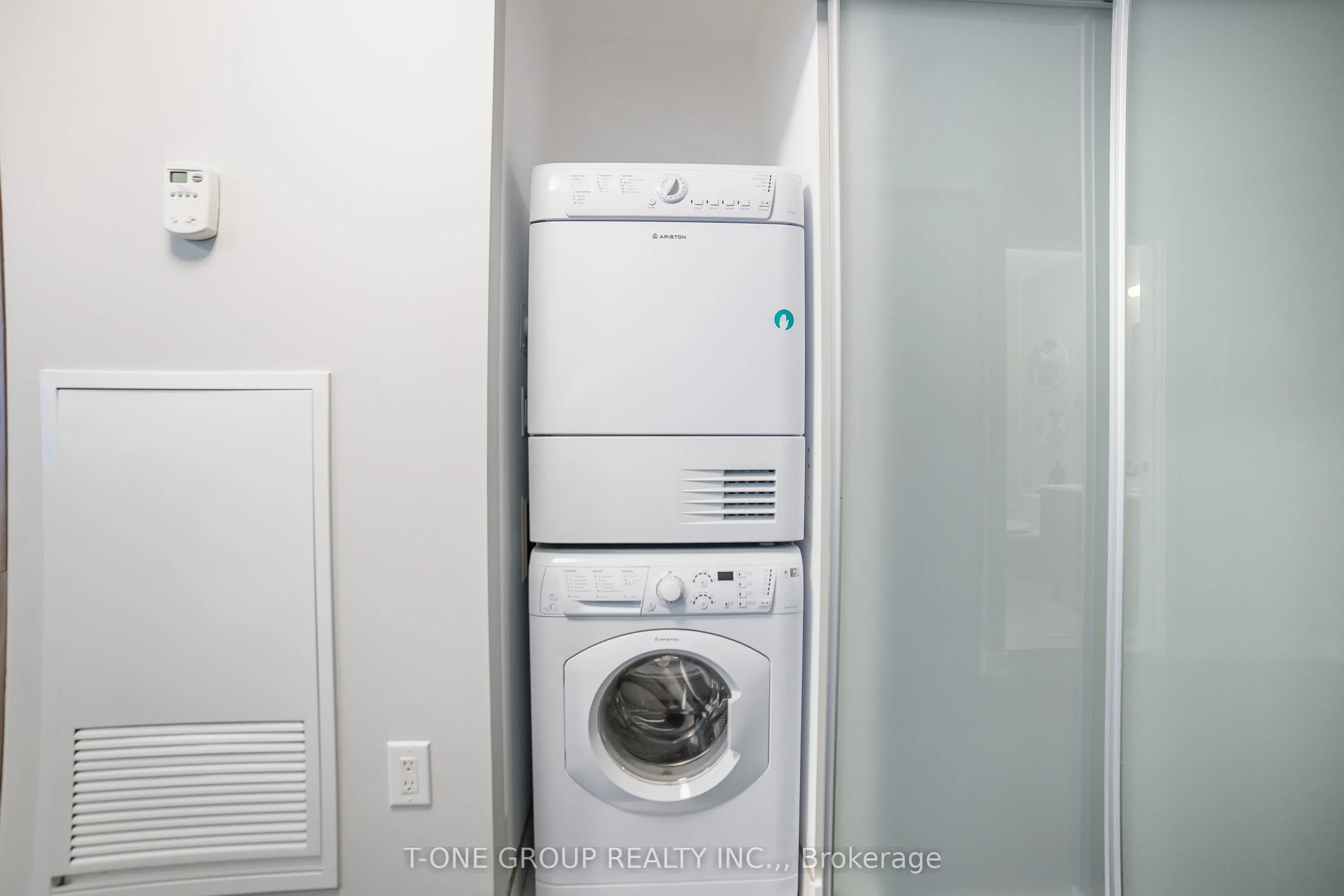 426 University Avenue, #1705