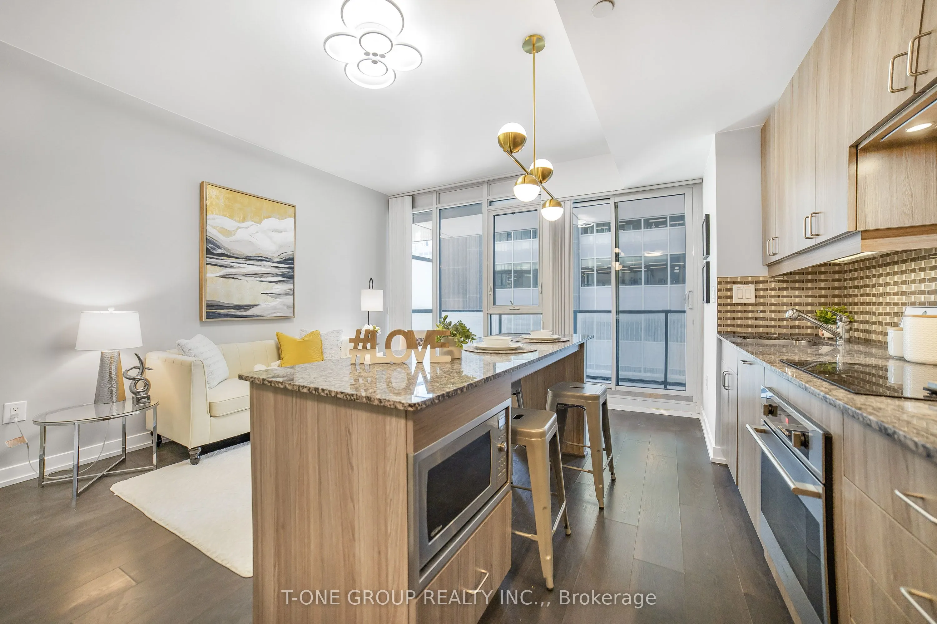 426 University Avenue, #1705