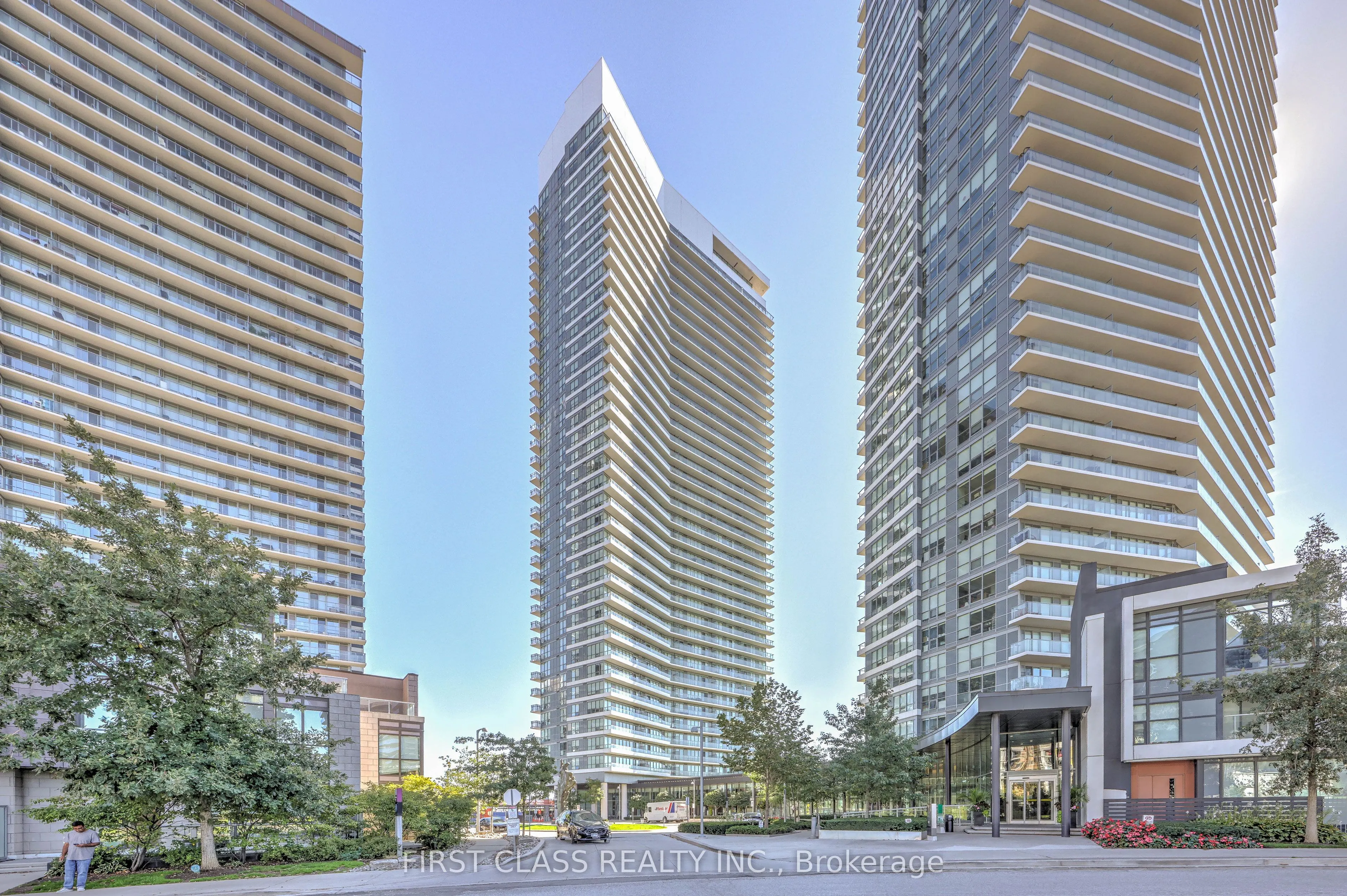 117 Mcmahon Drive, #3603