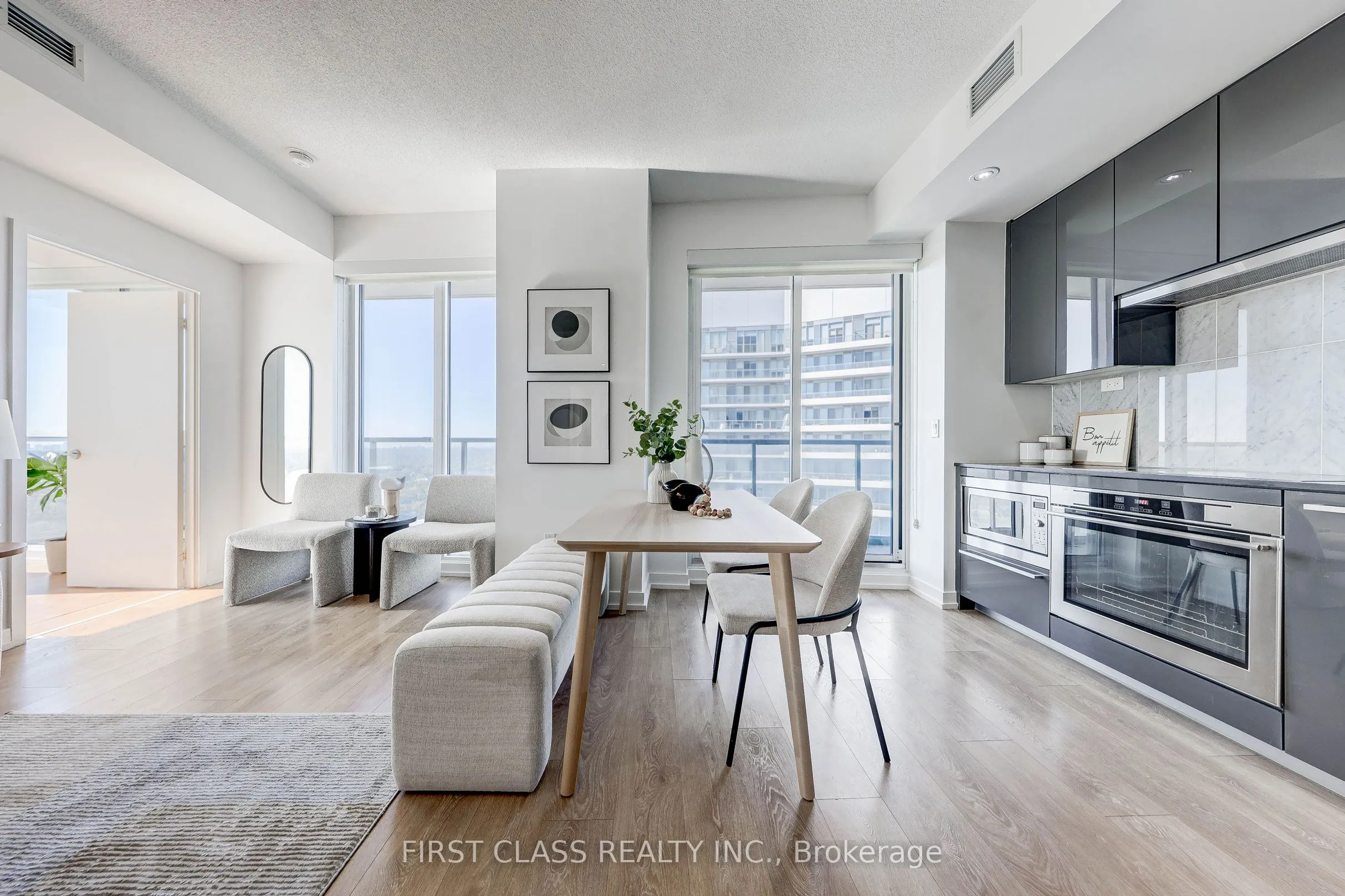 117 Mcmahon Drive, #3603
