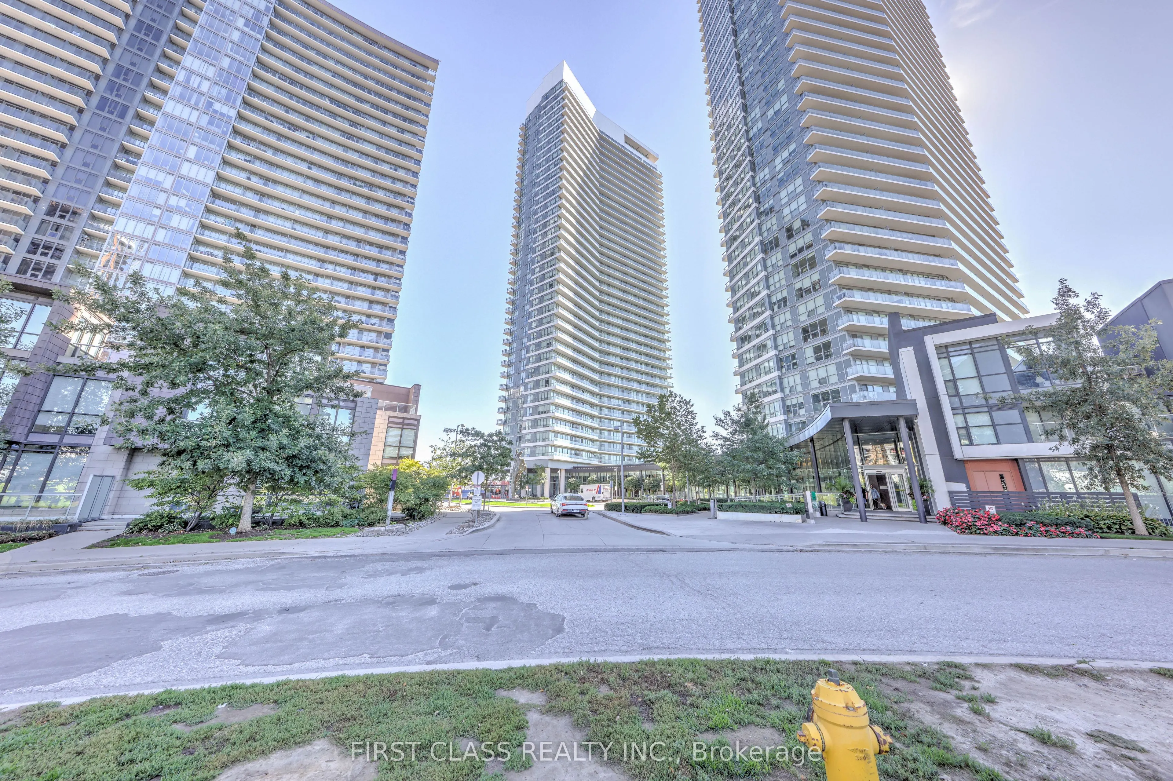 117 Mcmahon Drive, #3603
