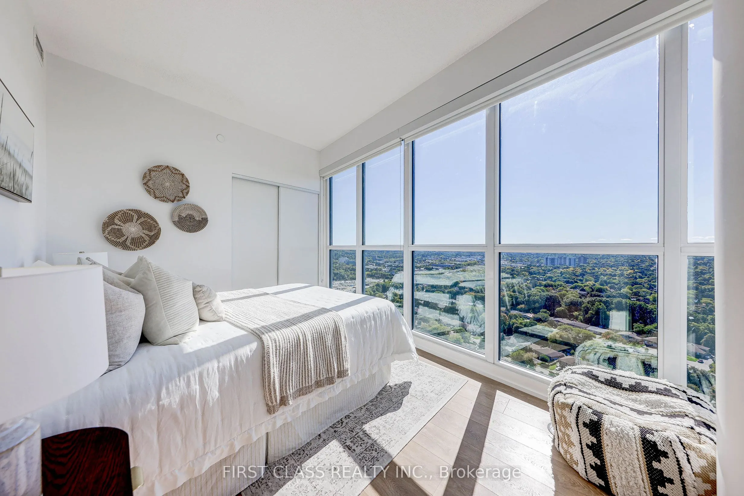 117 Mcmahon Drive, #3603