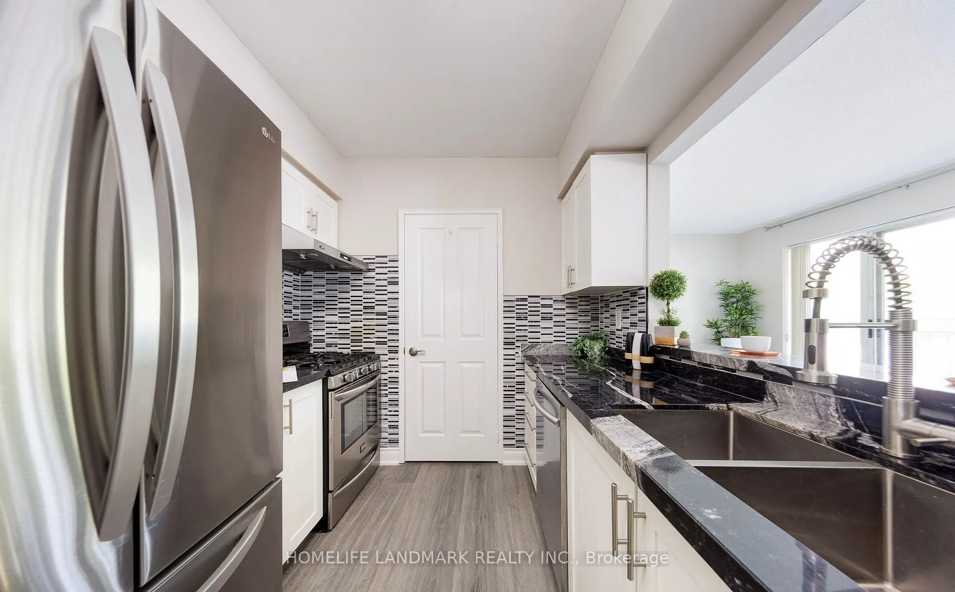38 Hollywood Avenue, #128