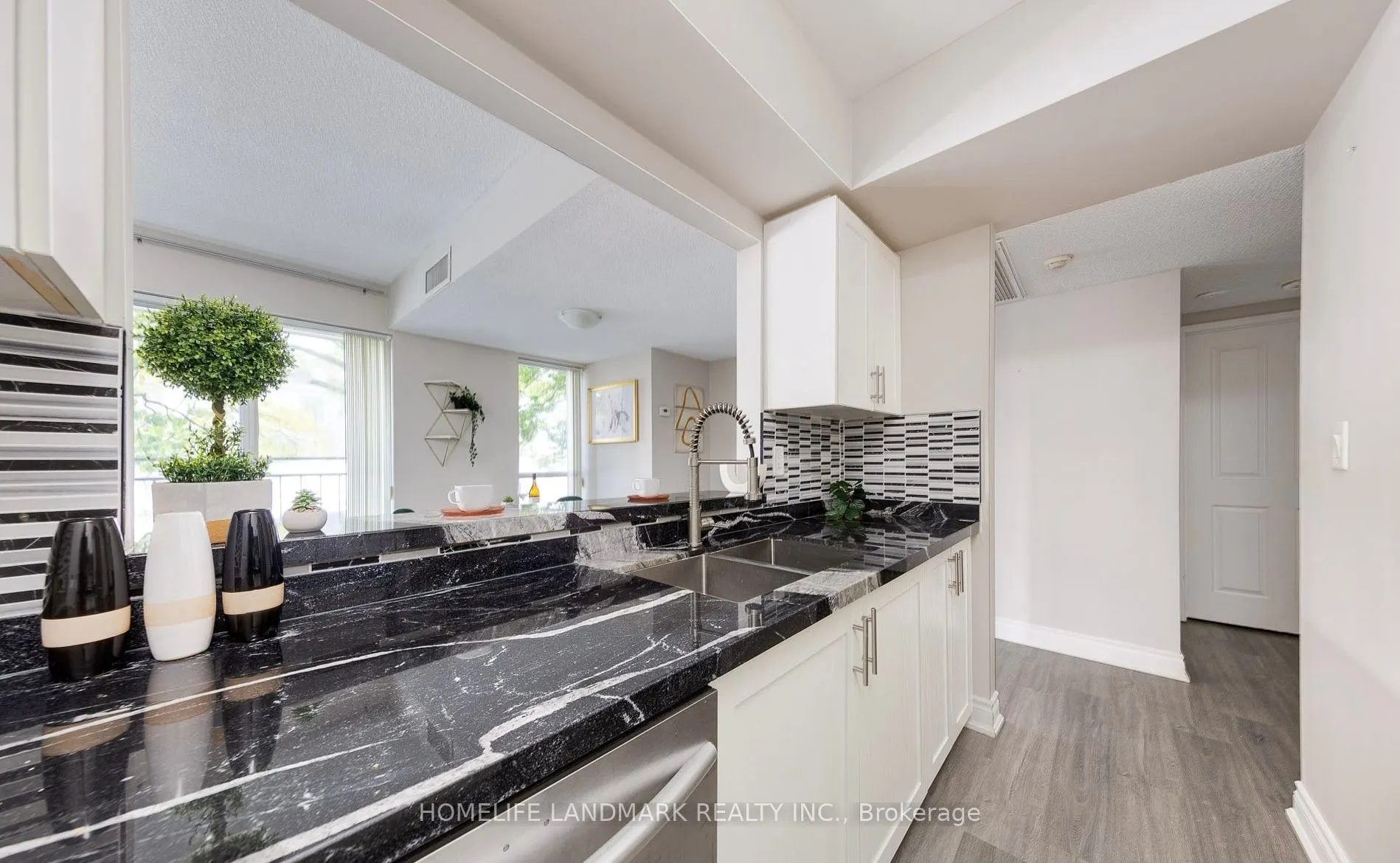 38 Hollywood Avenue, #128