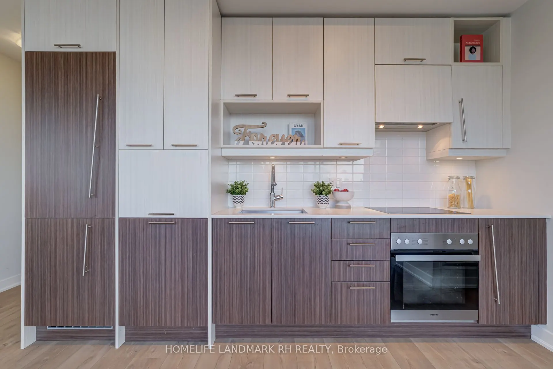 199 Richmond Street W, #2301