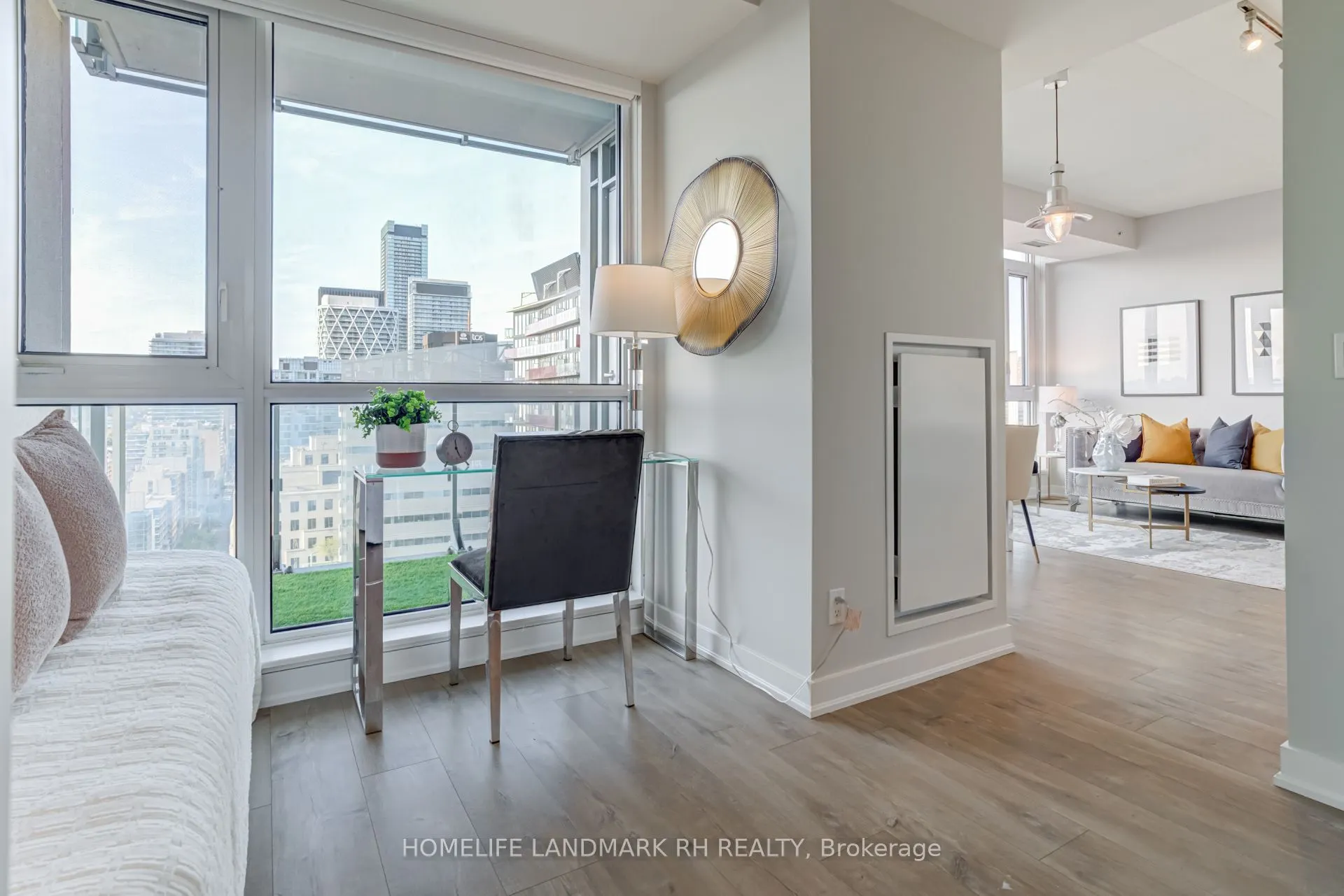 199 Richmond Street W, #2301