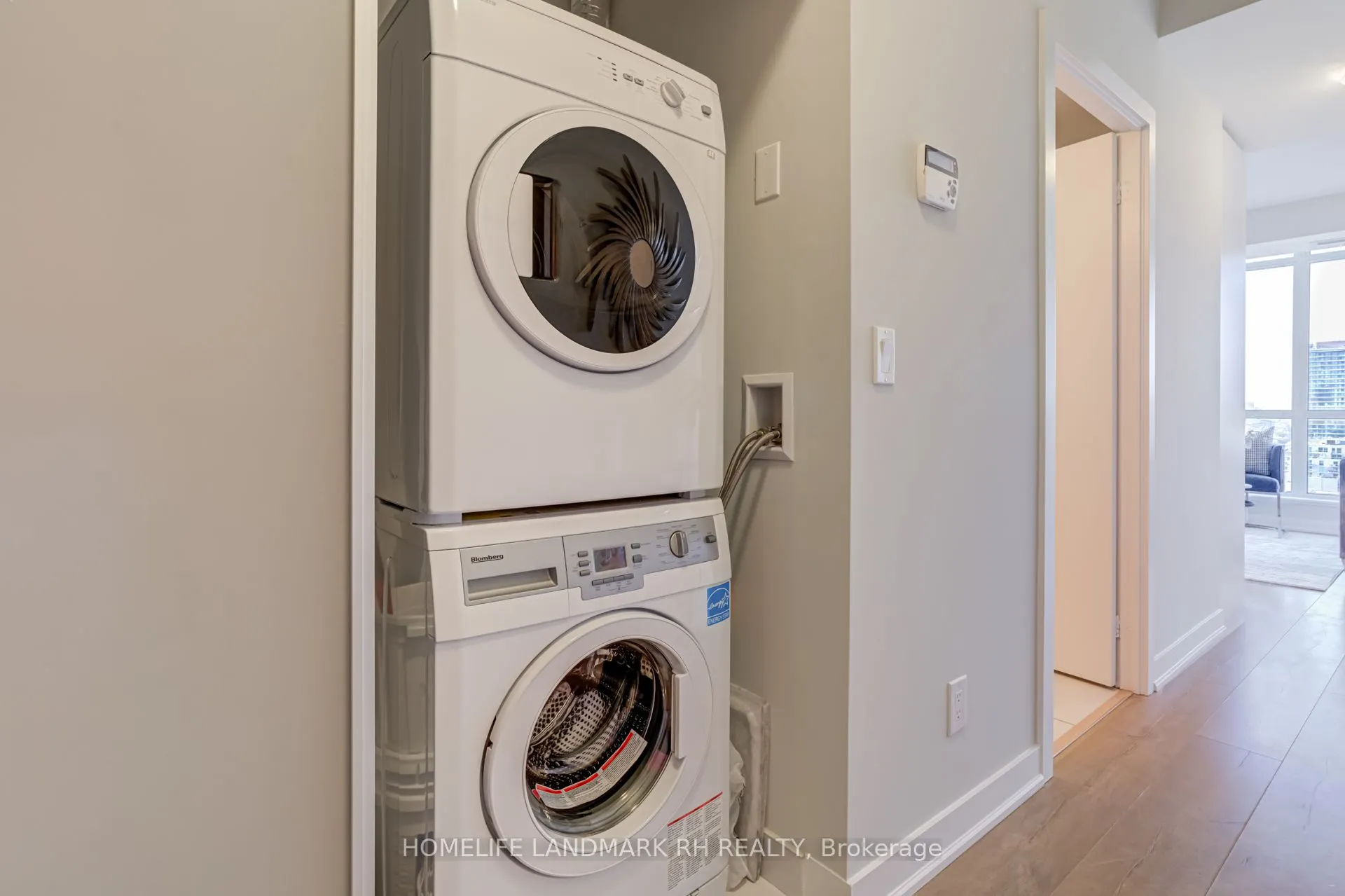 199 Richmond Street W, #2301