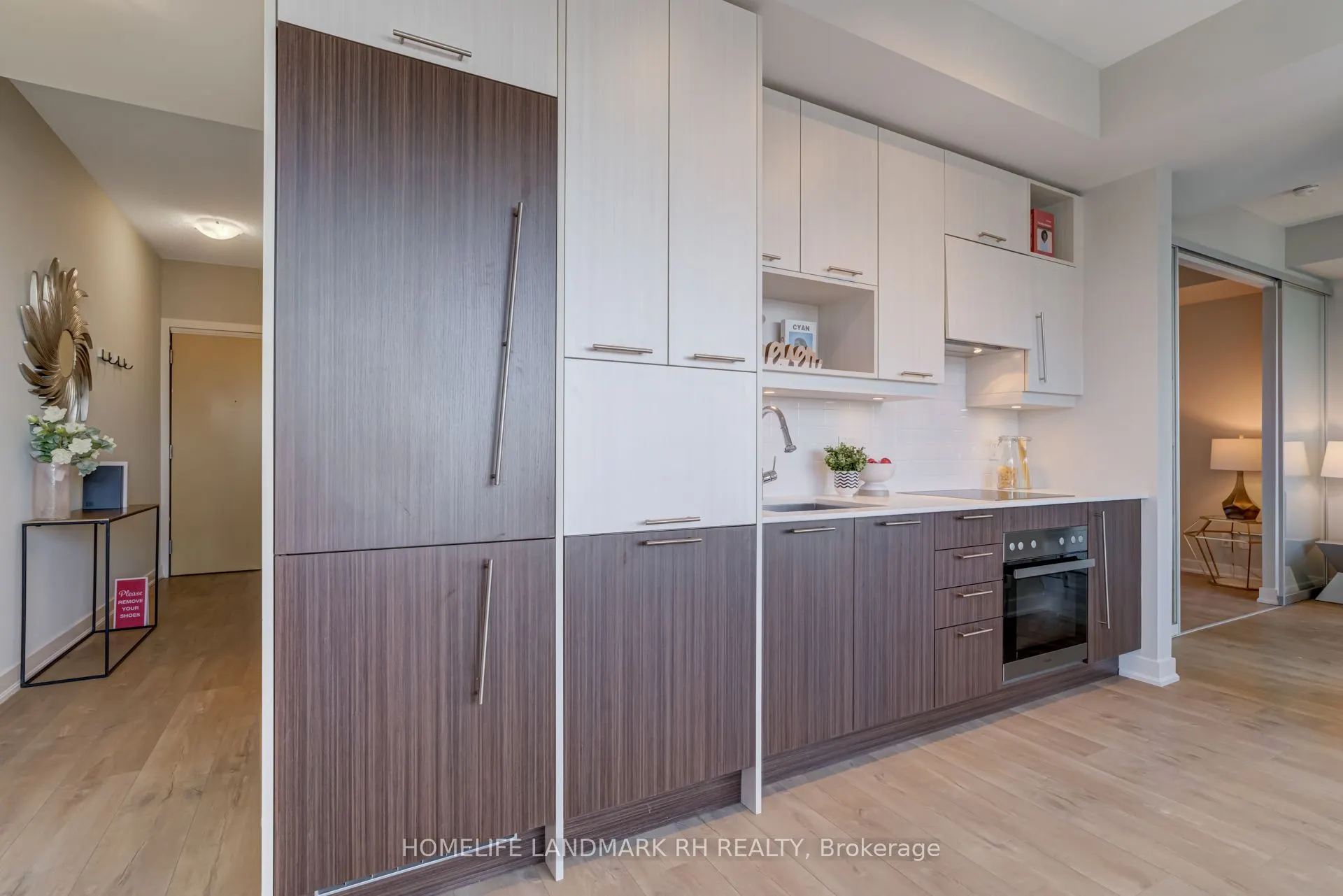 199 Richmond Street W, #2301