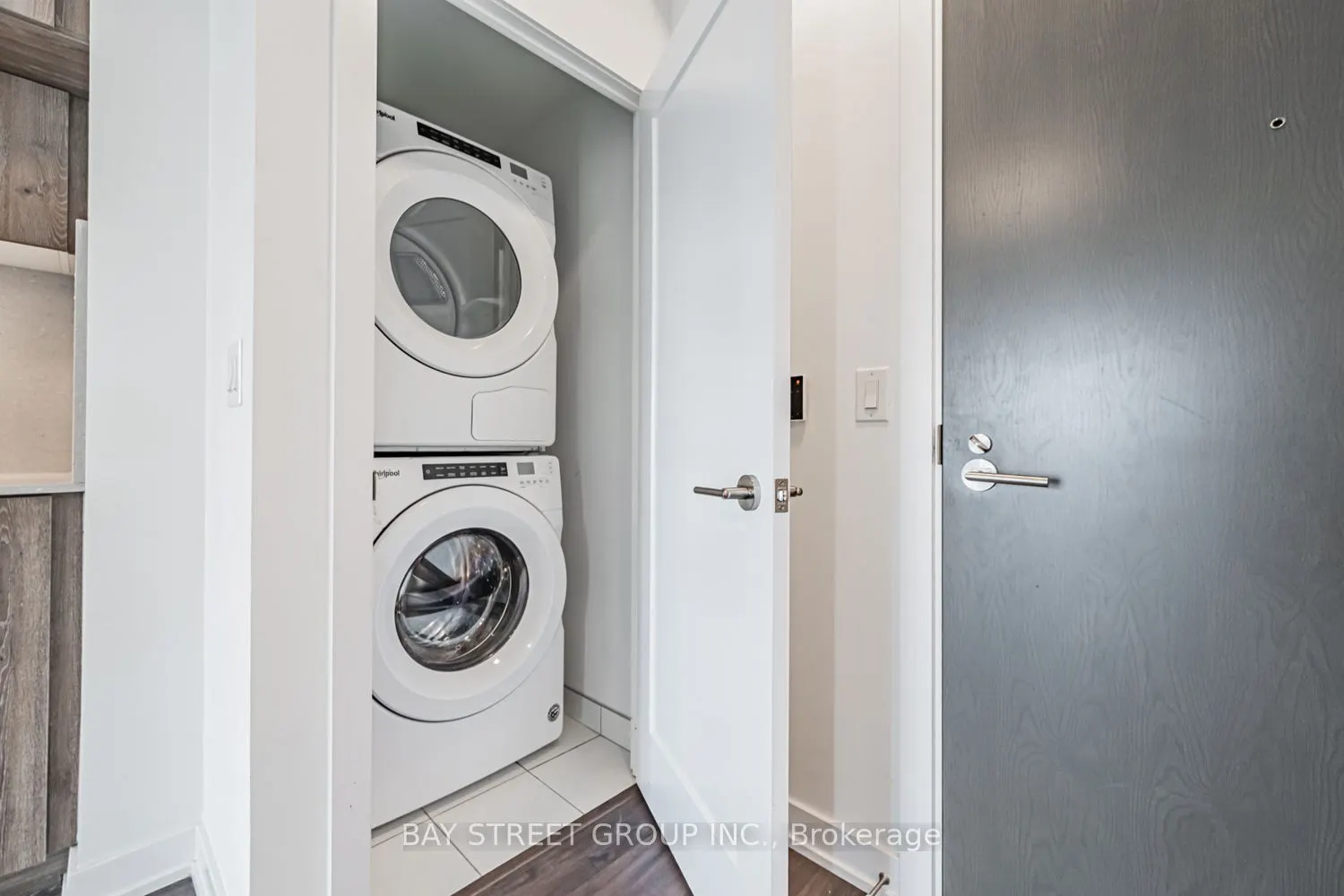 50 Mccaul Street, #1008