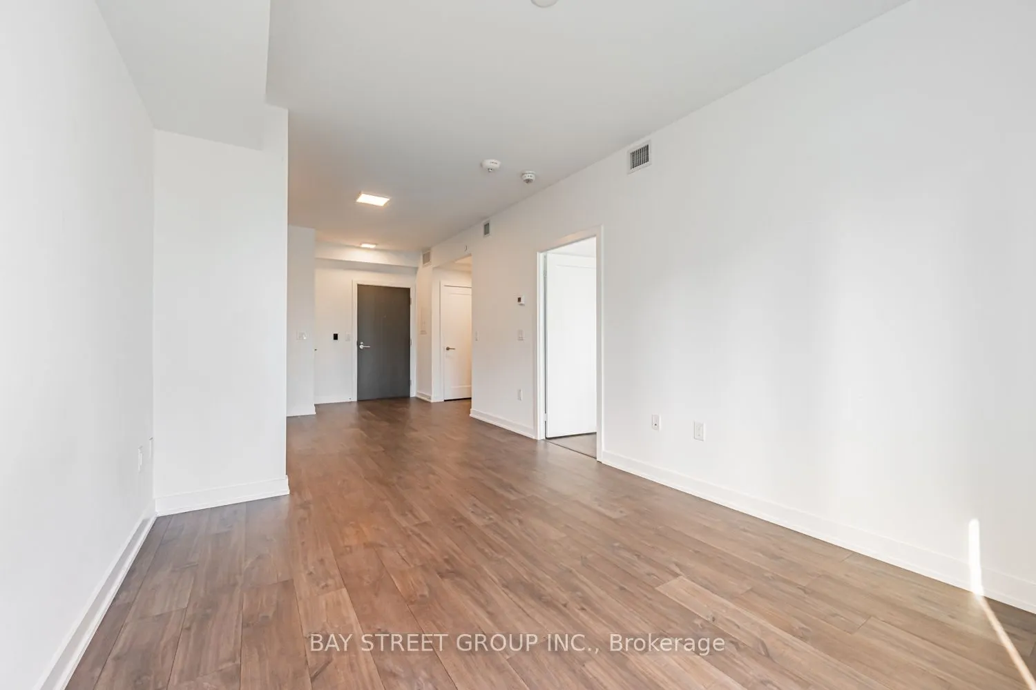 50 Mccaul Street, #1008