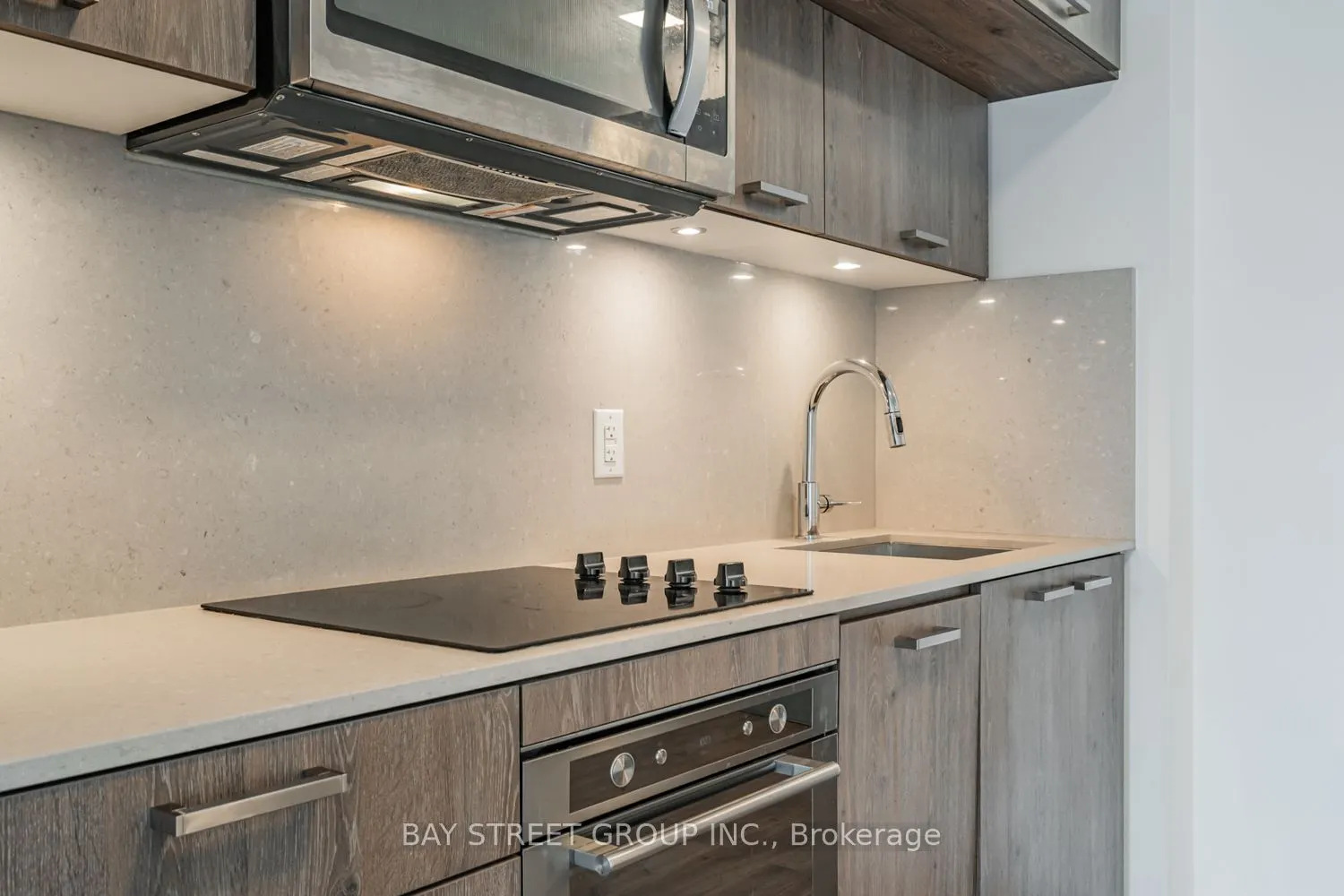 50 Mccaul Street, #1008