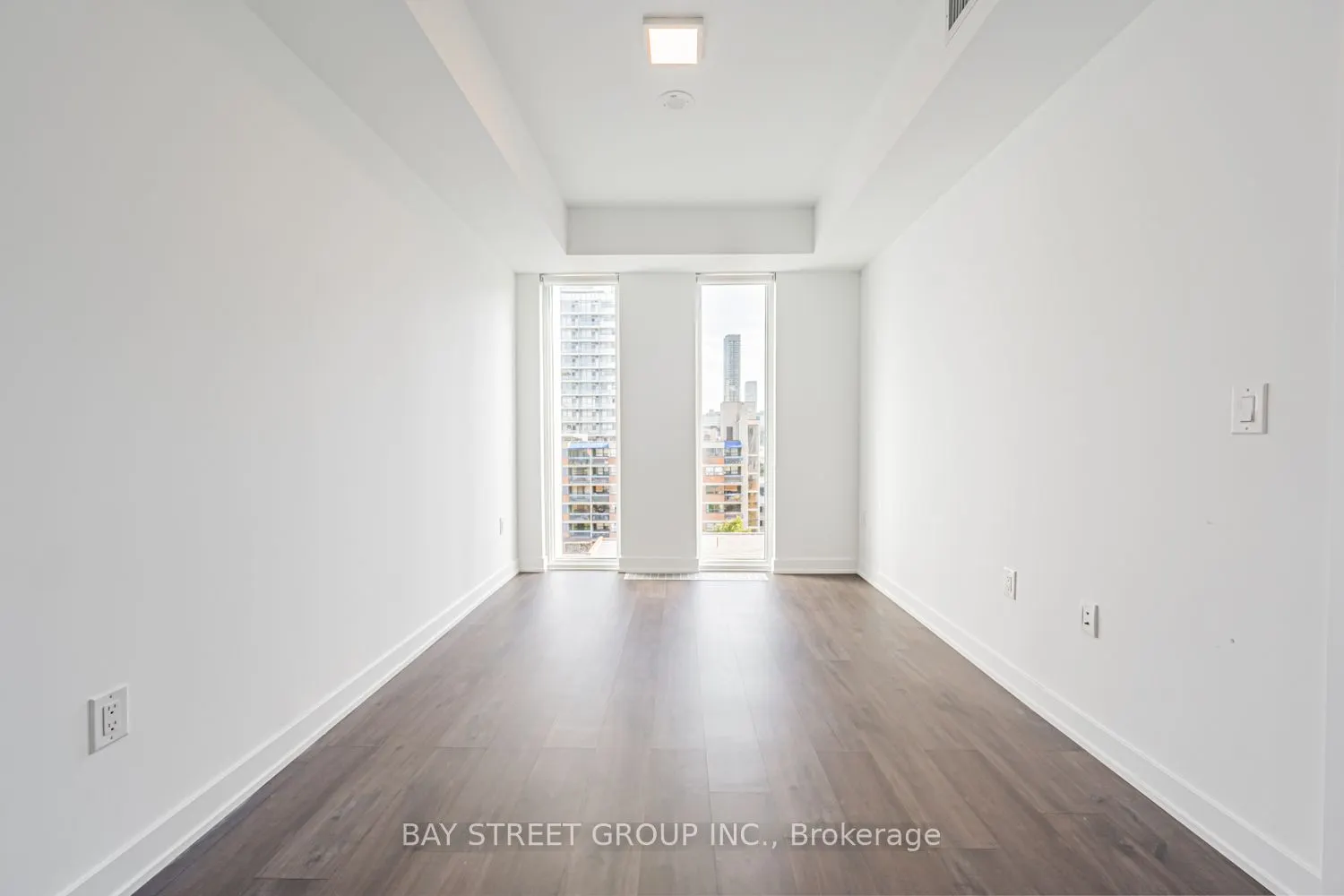 50 Mccaul Street, #1008