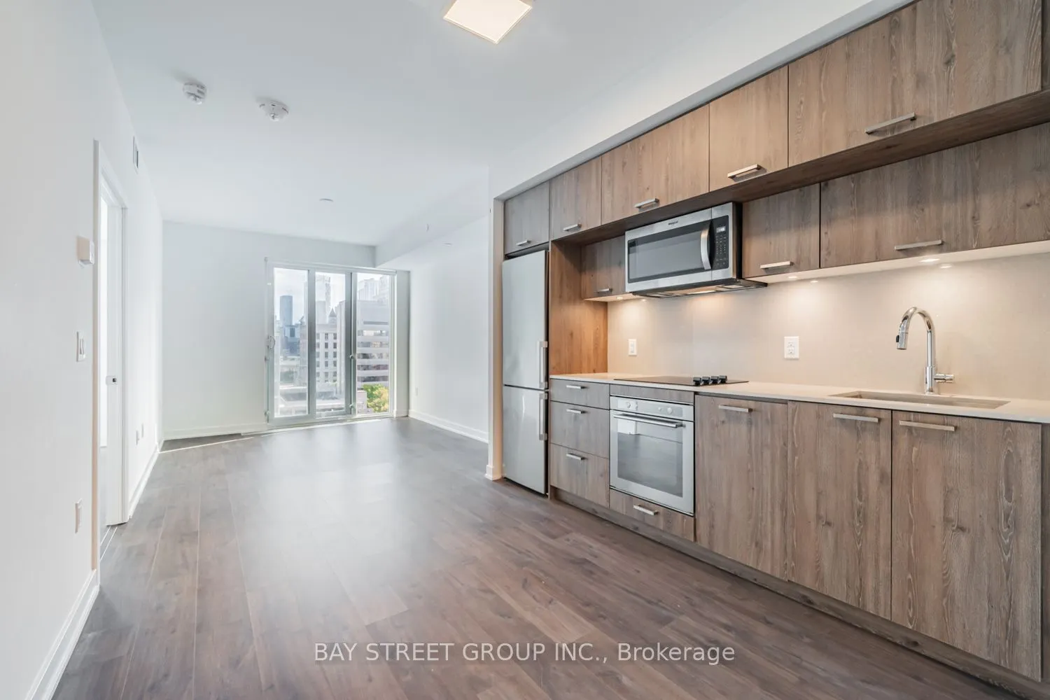 50 Mccaul Street, #1008