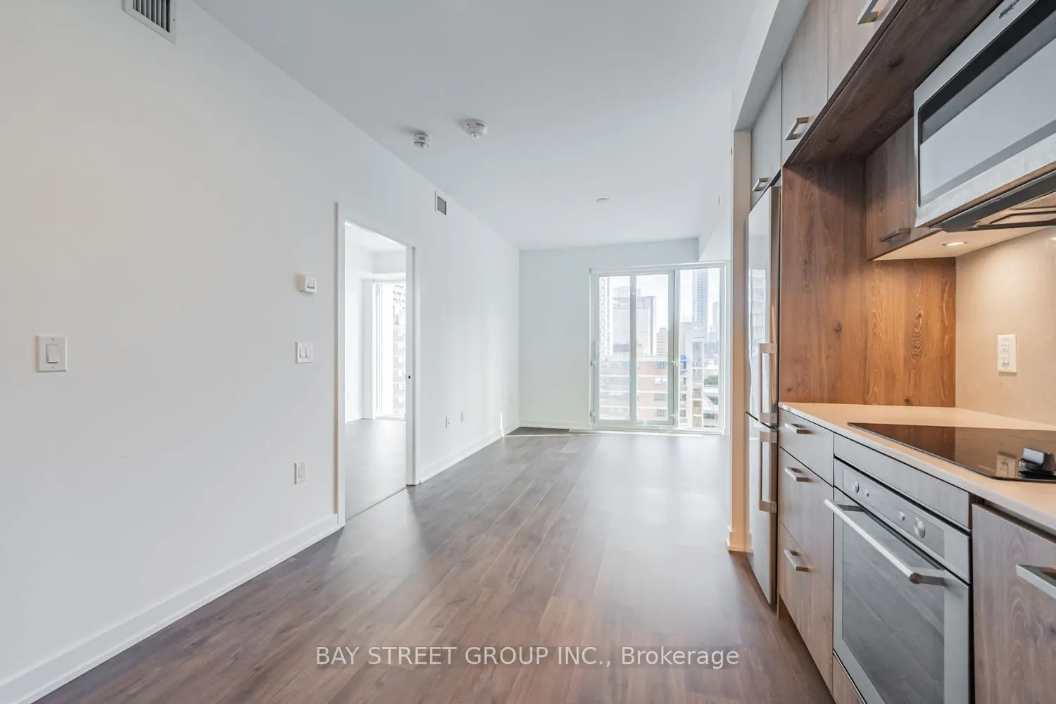 50 Mccaul Street, #1008