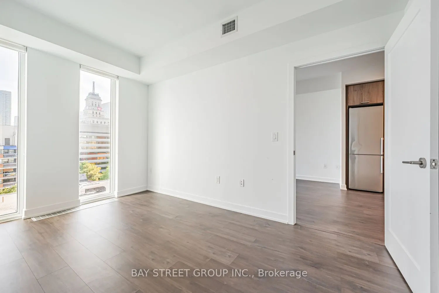 50 Mccaul Street, #1008