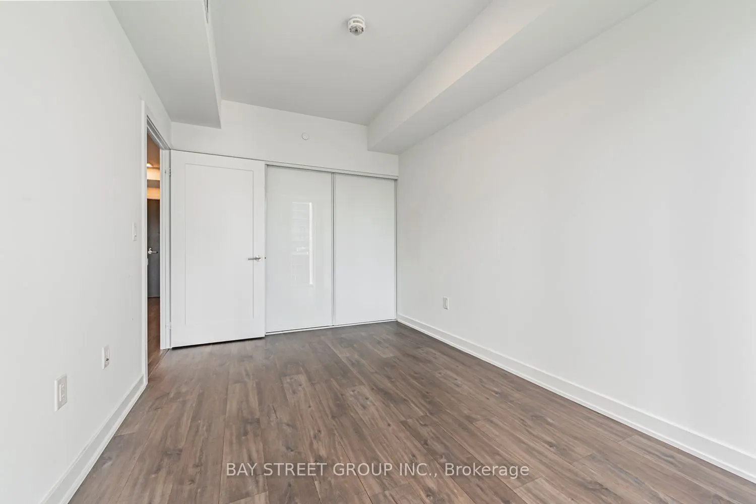50 Mccaul Street, #1008